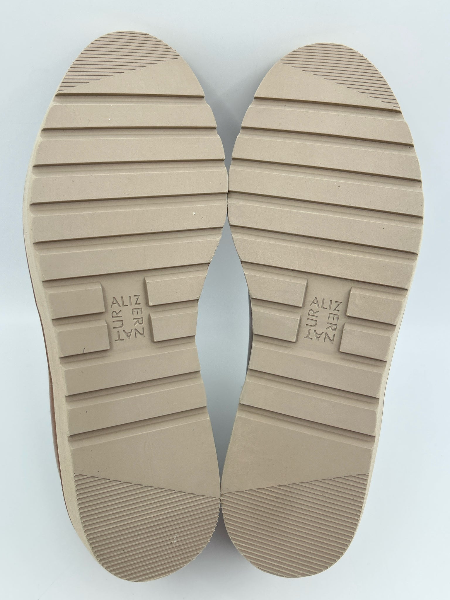 NATURALIZER Size 8.5W Tan Women Loafer