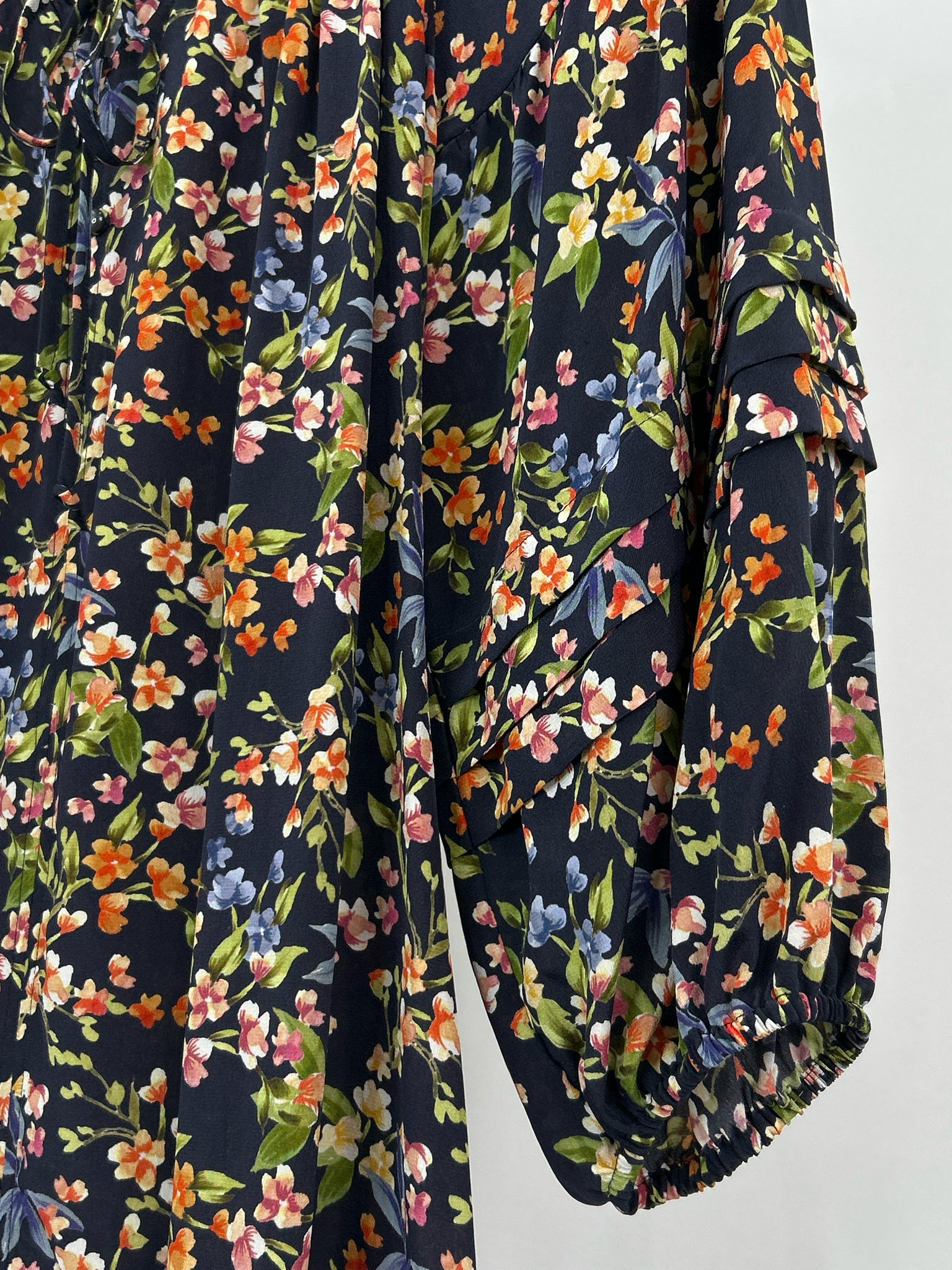 Johnny Was for Jade NWT Size S NAVY FLORAL Women's Top