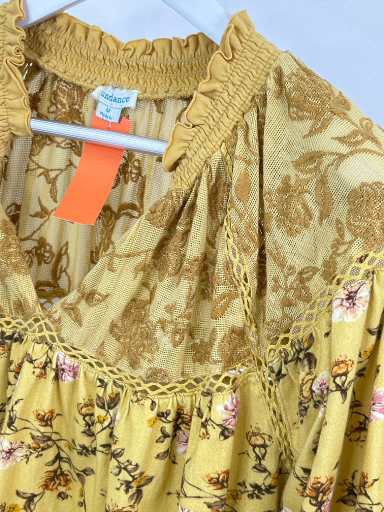 SUNDANCE Size M YELLOW FLORAL Top