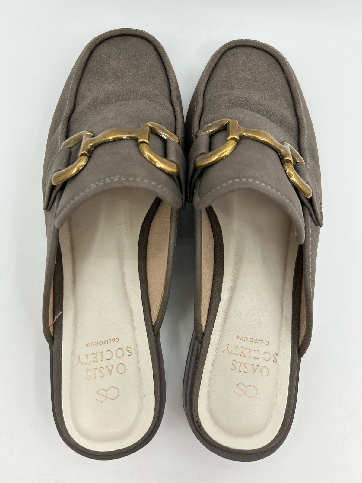 OASIS SOCIETY Size 8 Taupe Women Flats