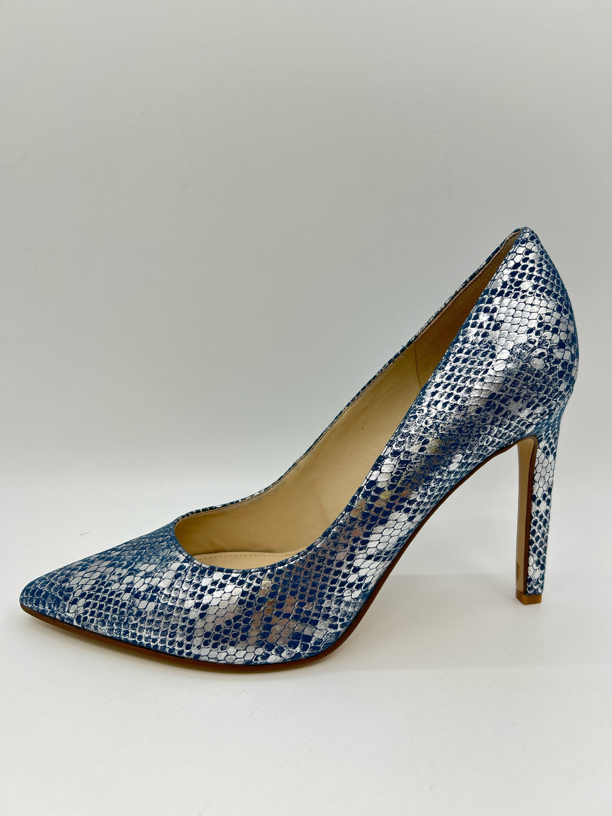 NINE WEST Size 10.5 Blue Print Women Pumps