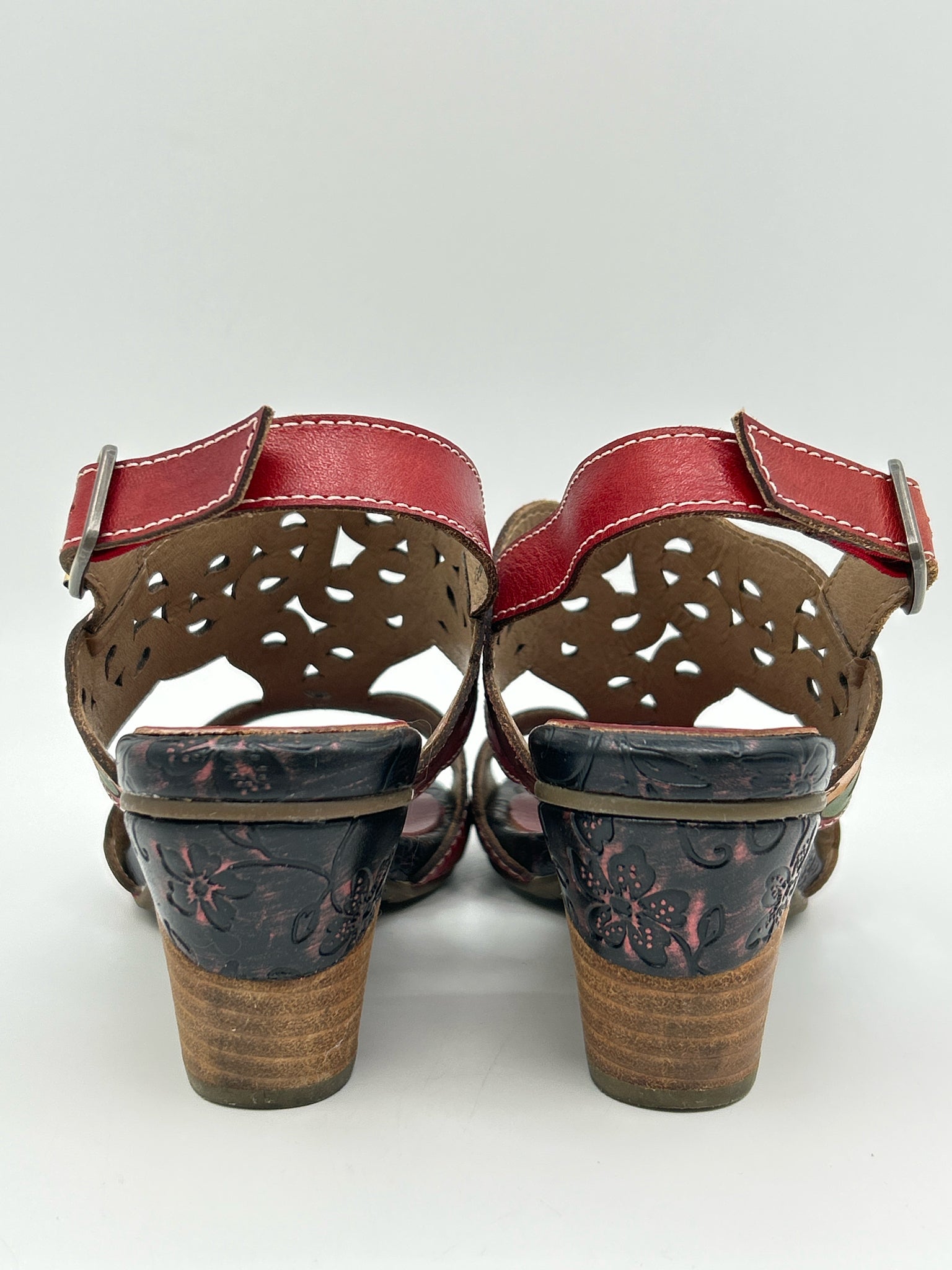 L'ARTISTE Size 5.5/6 Red and orange Women Sandal