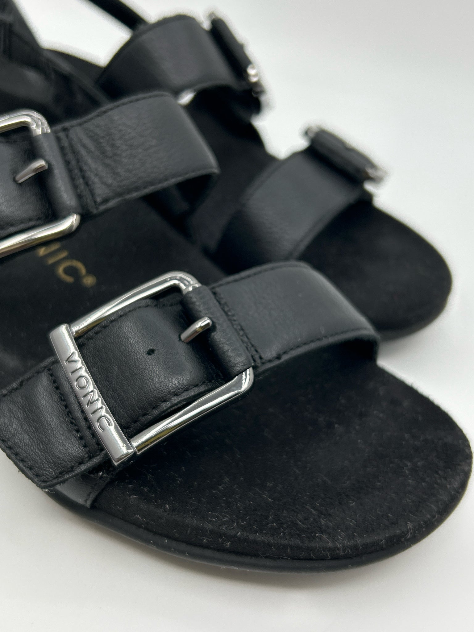 VIONIC Size 6.5 Black Women Sandal