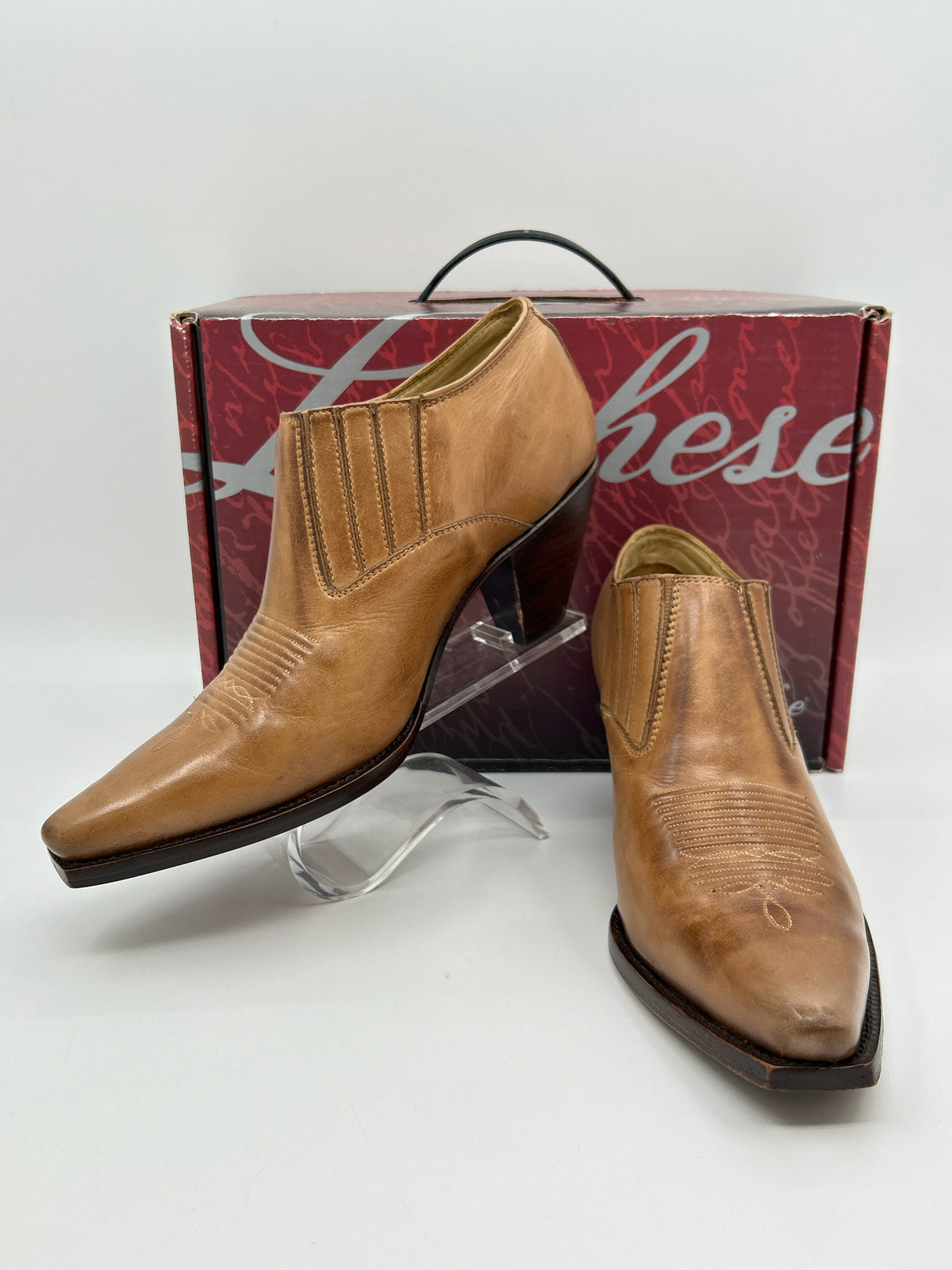 LUCCHESE Size 7B Beige Women Booties