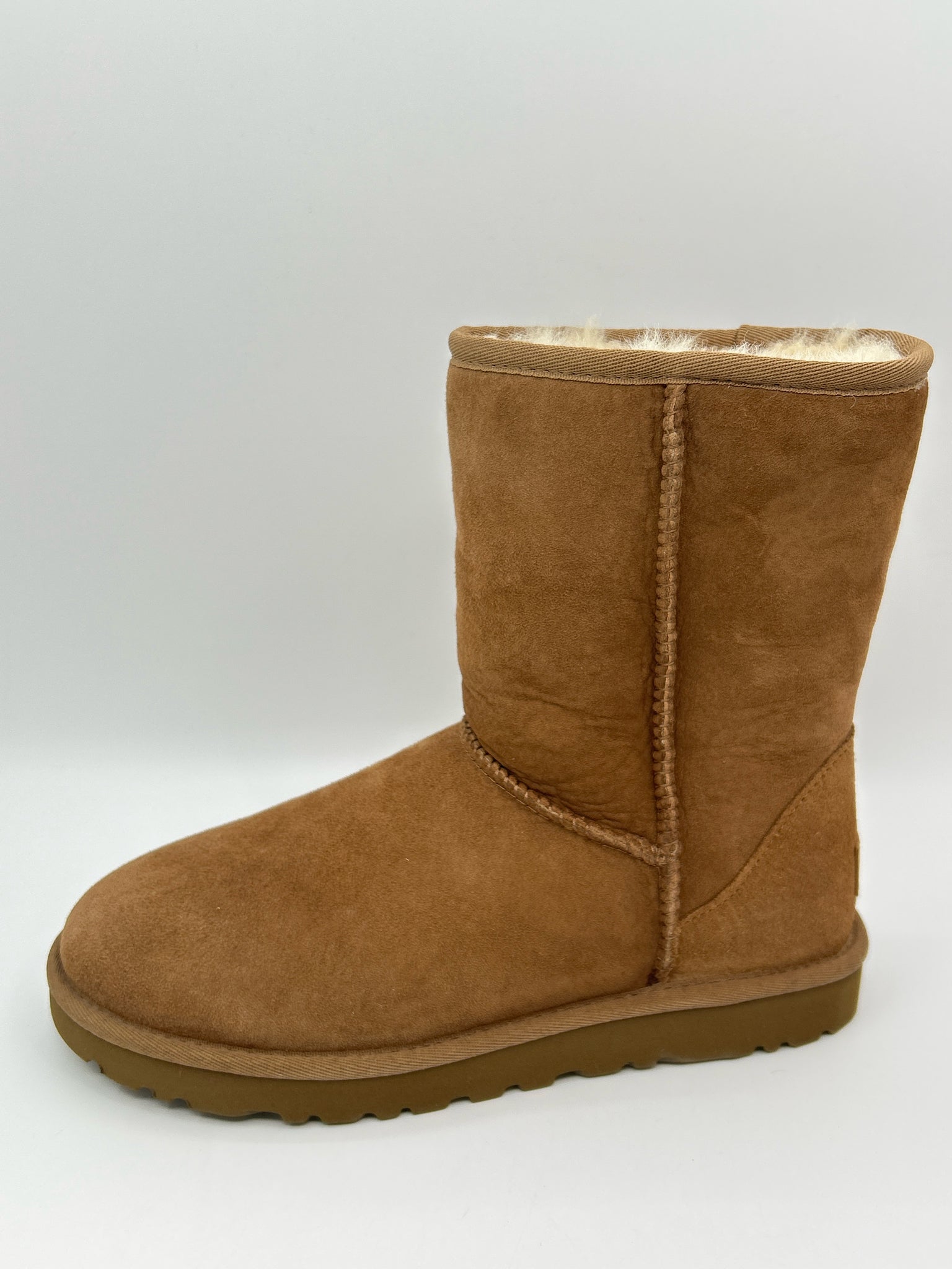 UGG Size 8 CHESTNUT Women Booties