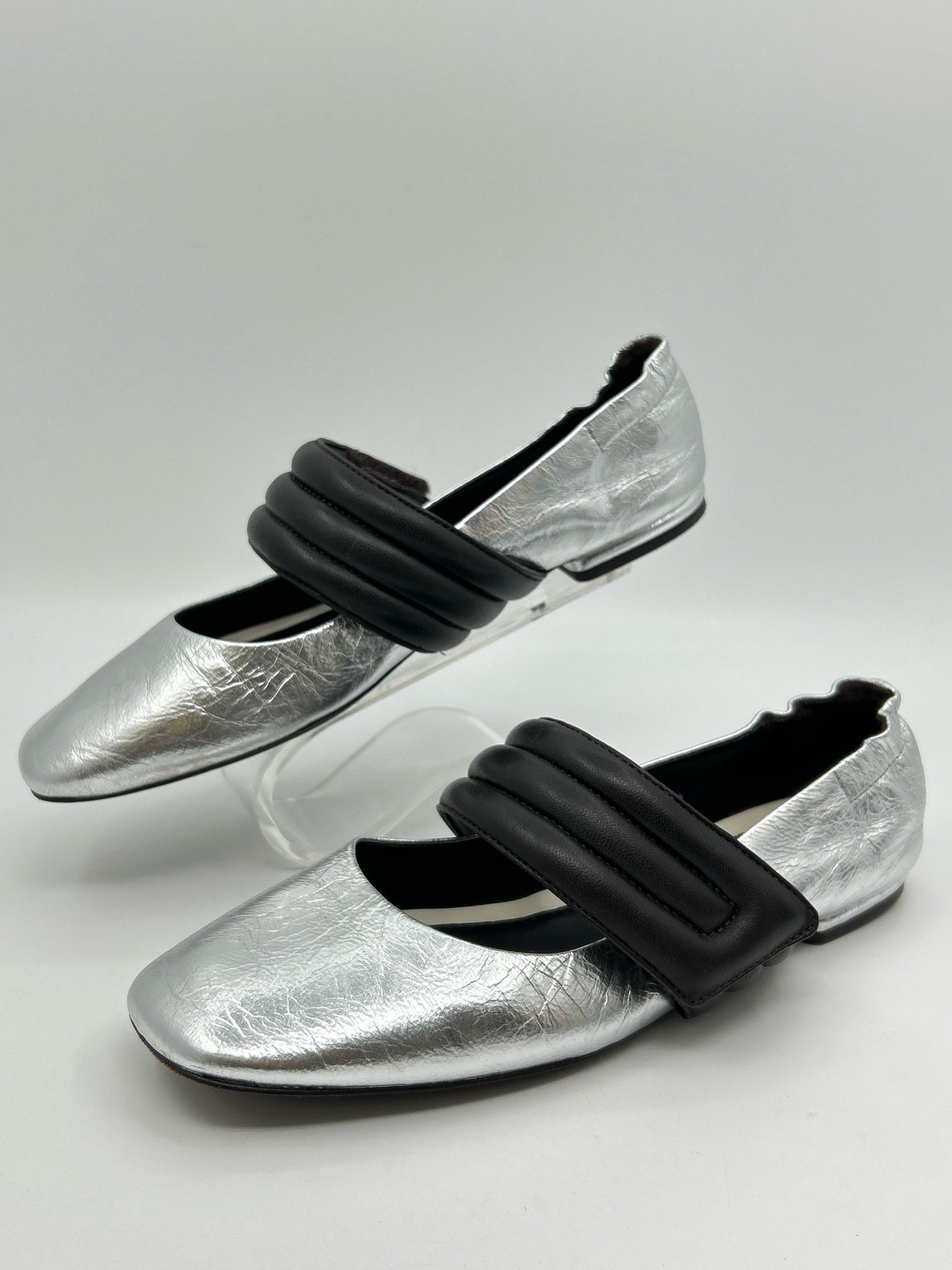 TORY BURCH Size 7.5M Silver Women Flats