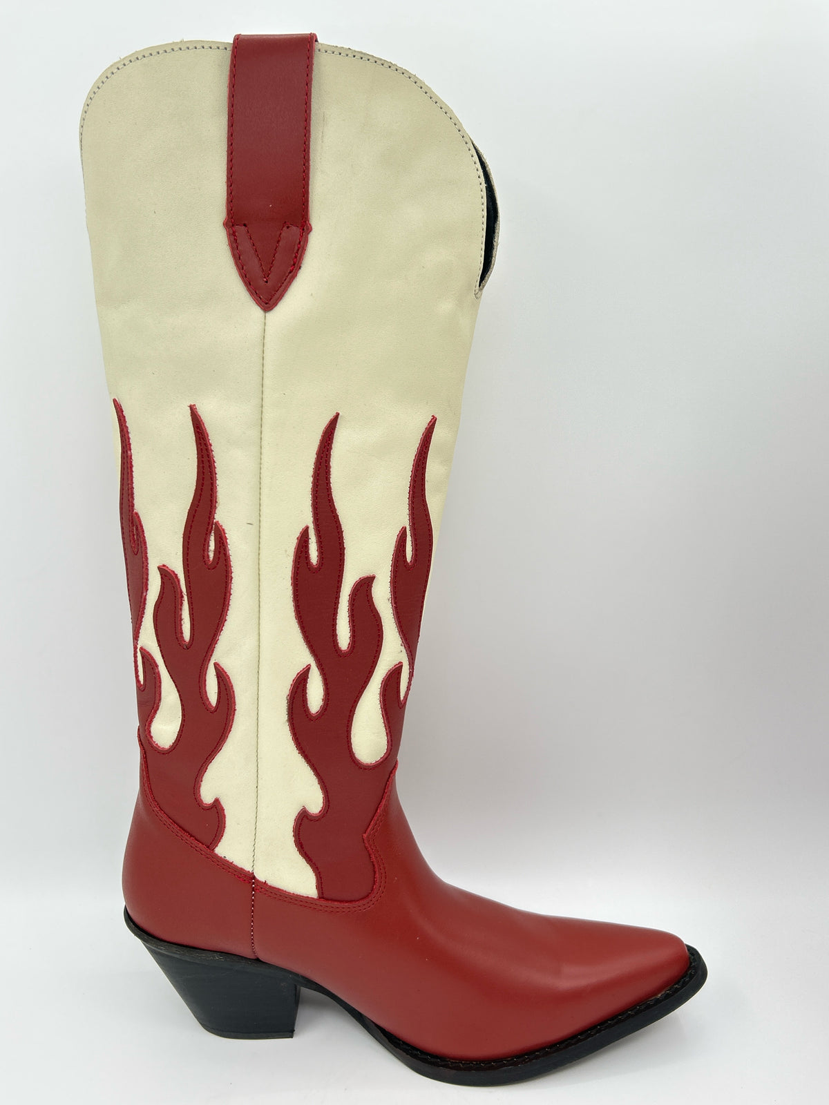 DINGO Size 8.5M Red & Cream Women Boots