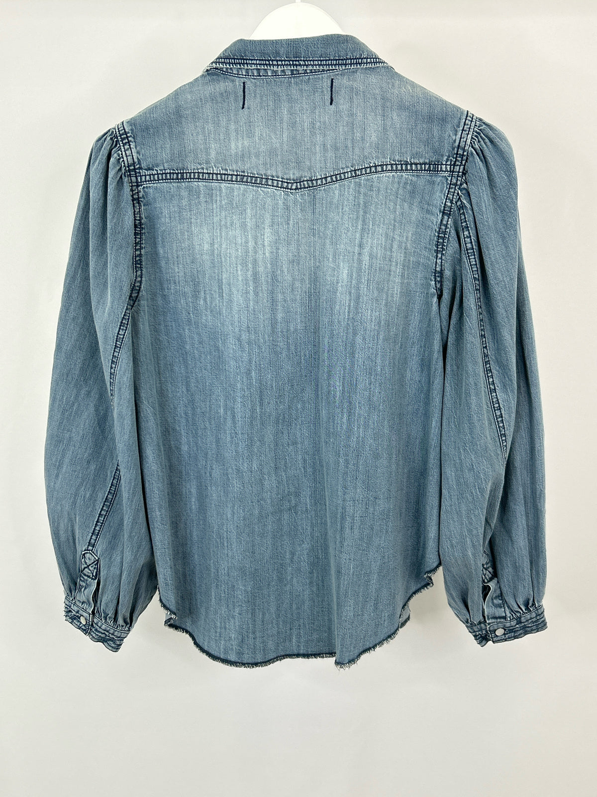 WE THE FREE Size S BLUE DENIM Women Shirt