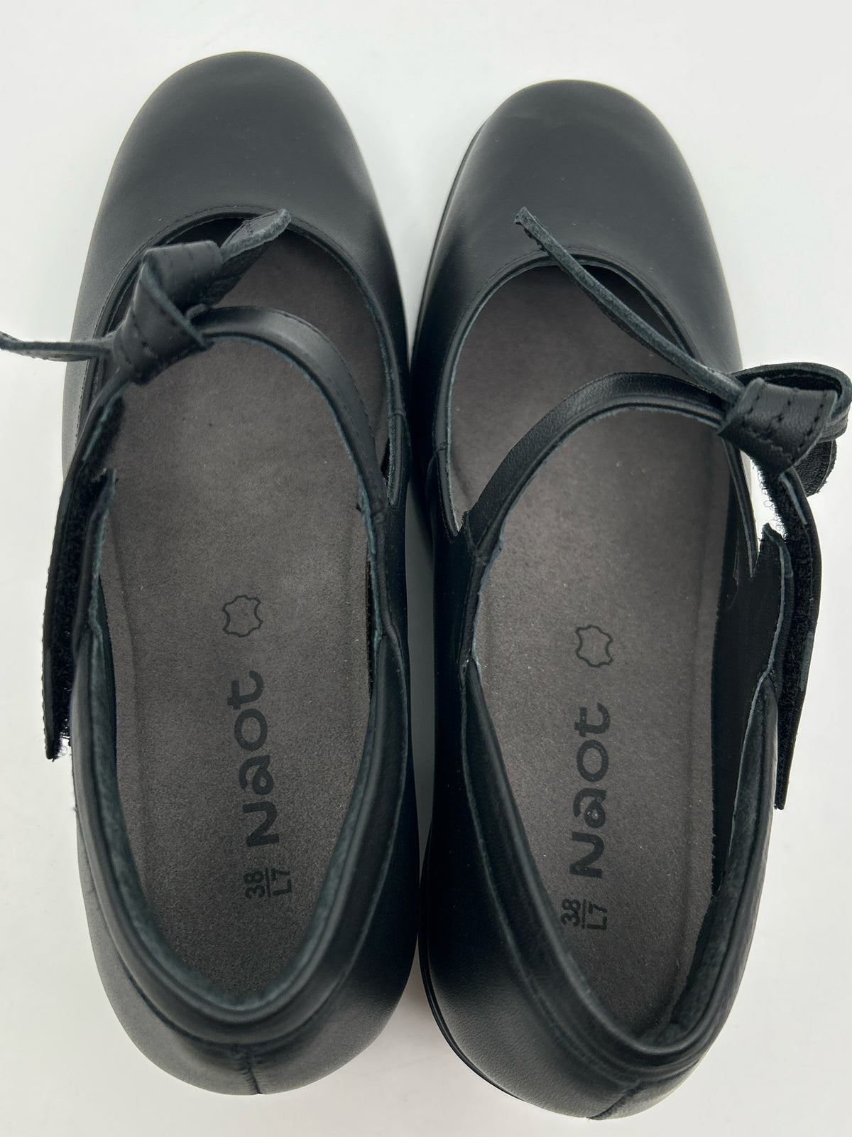 NAOT NIB Size 38 Black Women Pumps