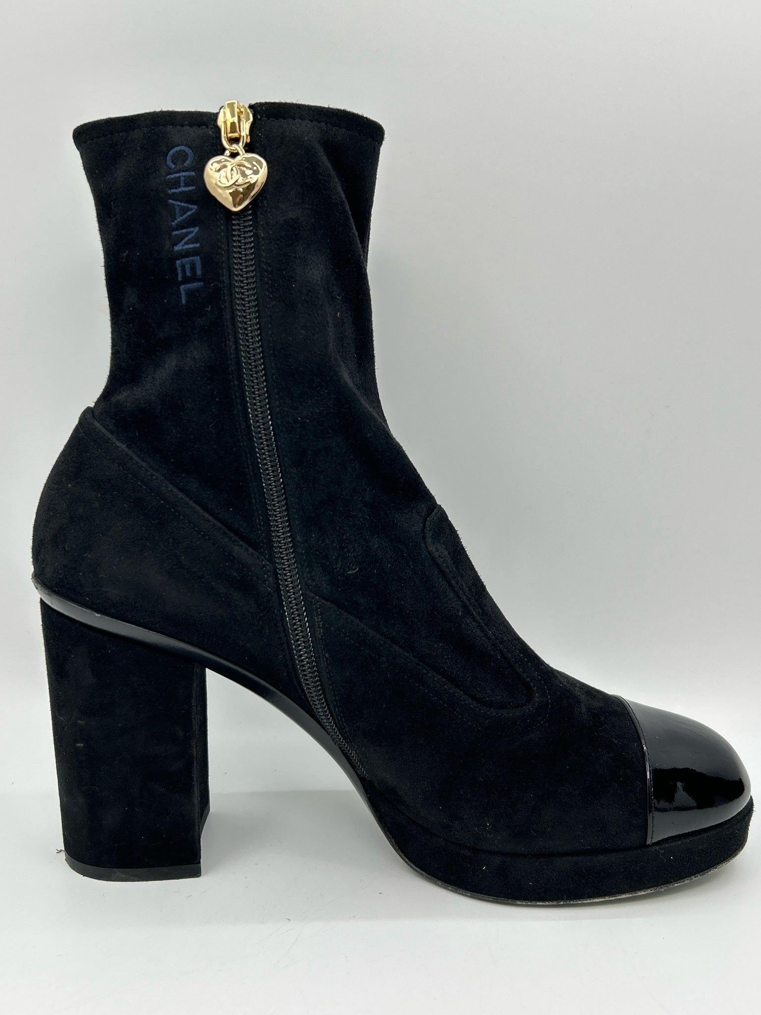 CHANEL Size 41/10 Black Women Booties