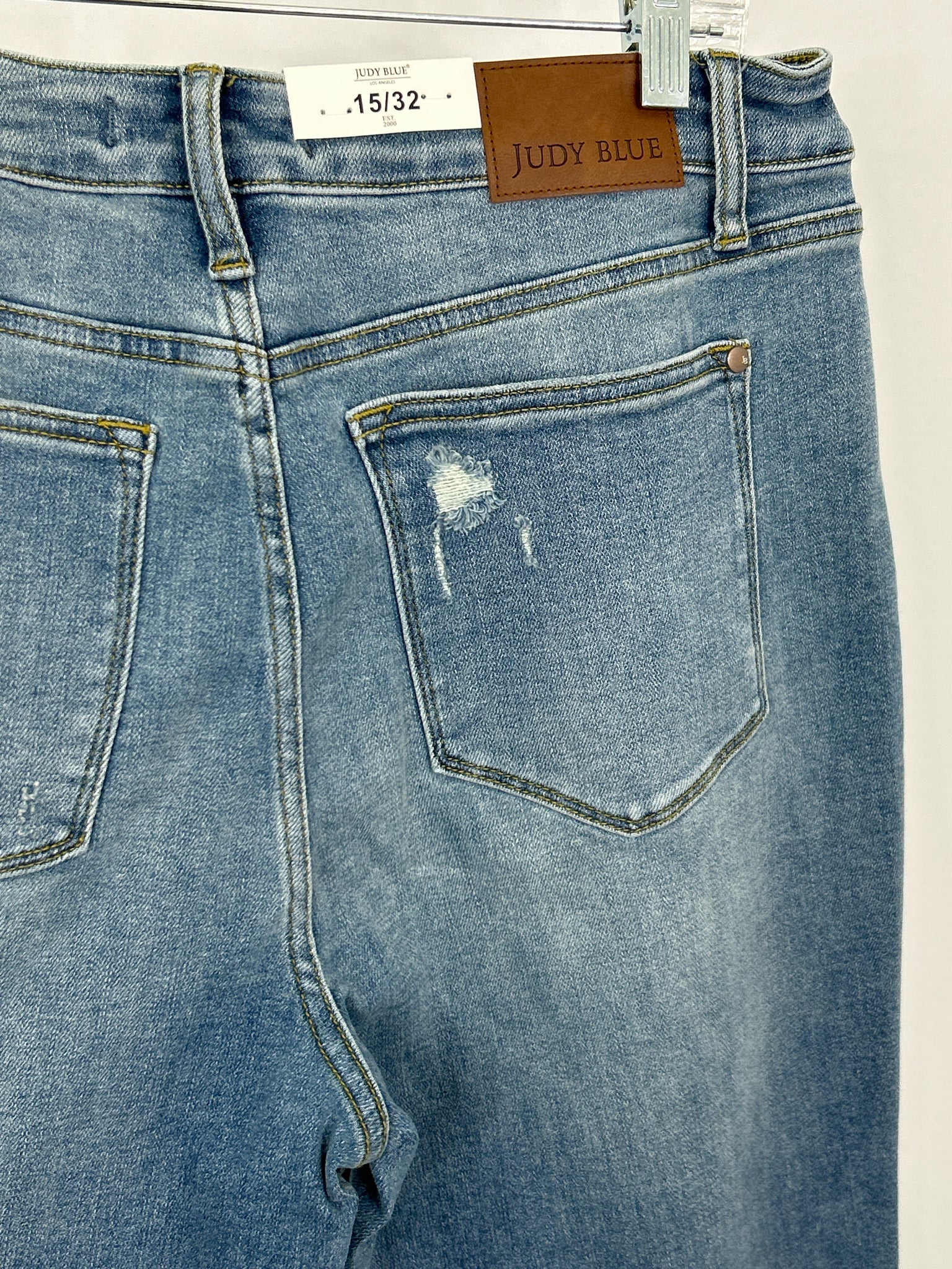 JUDY BLUE Size 15/32 LIGHT BLUE DENIM Women jeans