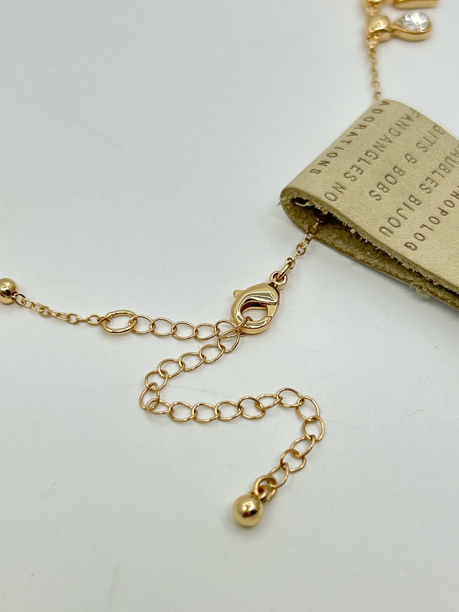 ANTHROPOLOGIE NWT Gold Necklace