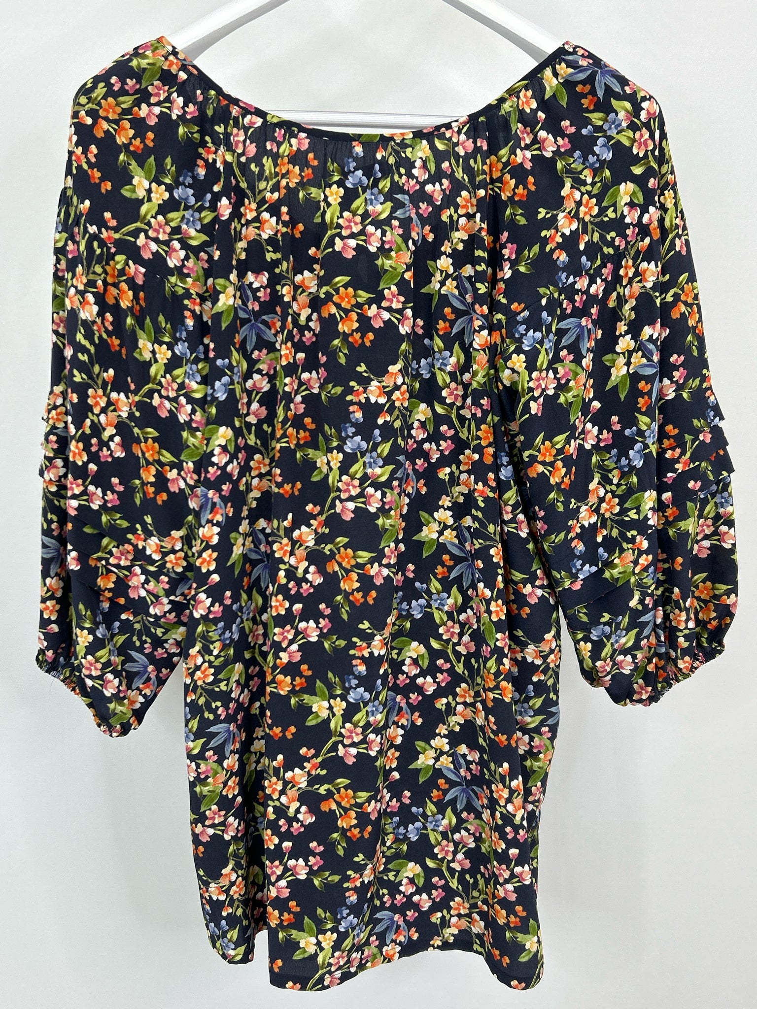 JADE JOHNNY WAS Size S NAVY FLORAL Women Top