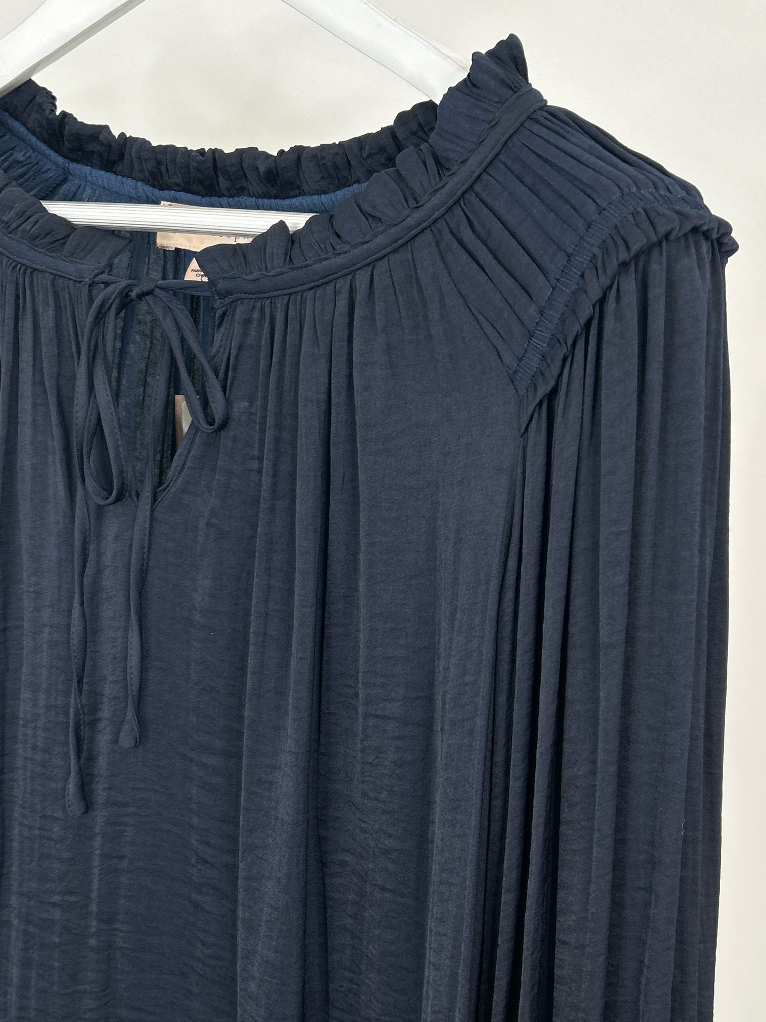 PHILOSOPHY NWT Size 1X Navy Women Top