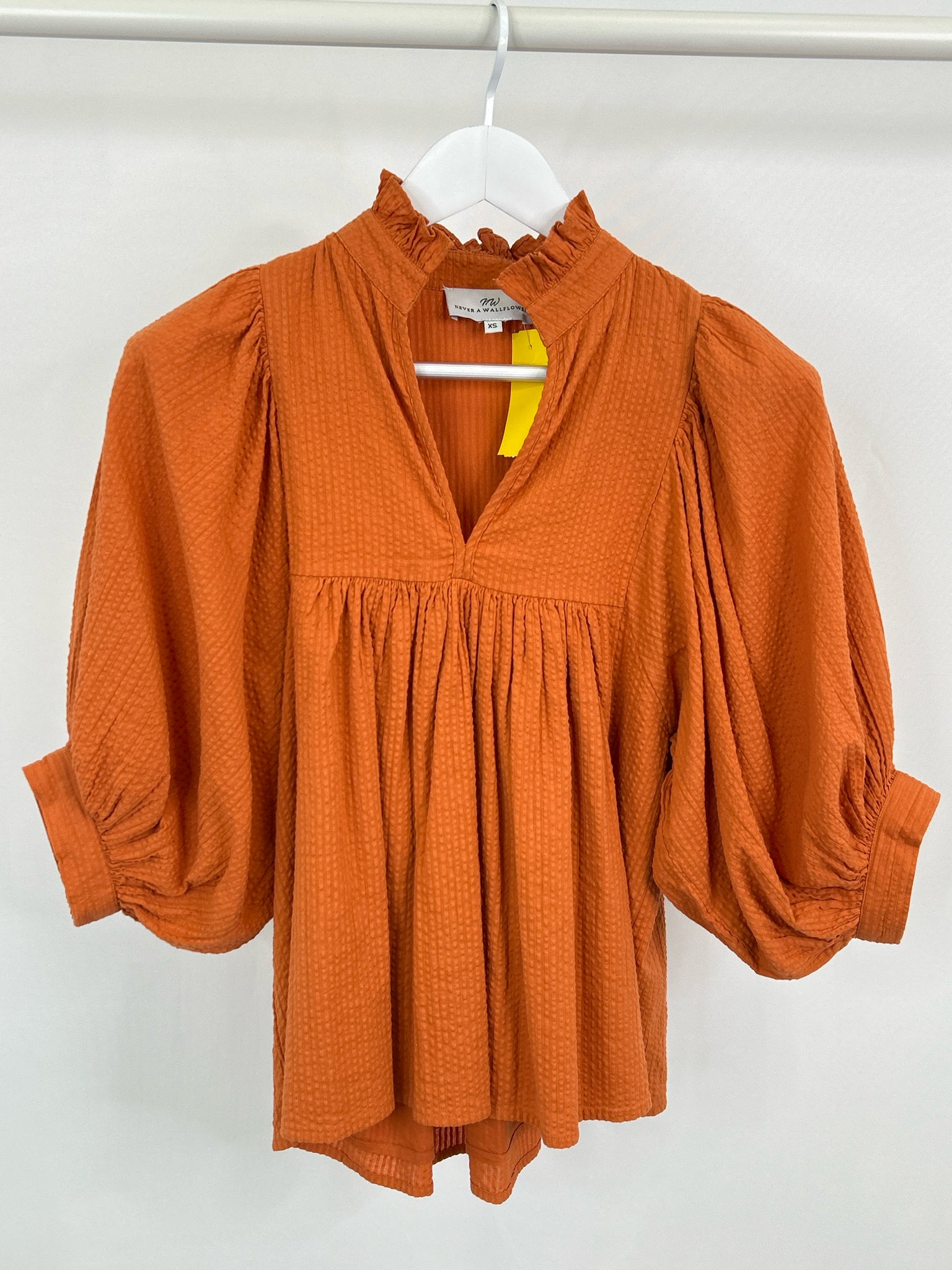 Never a Wallflower Size XS Orange Women Top