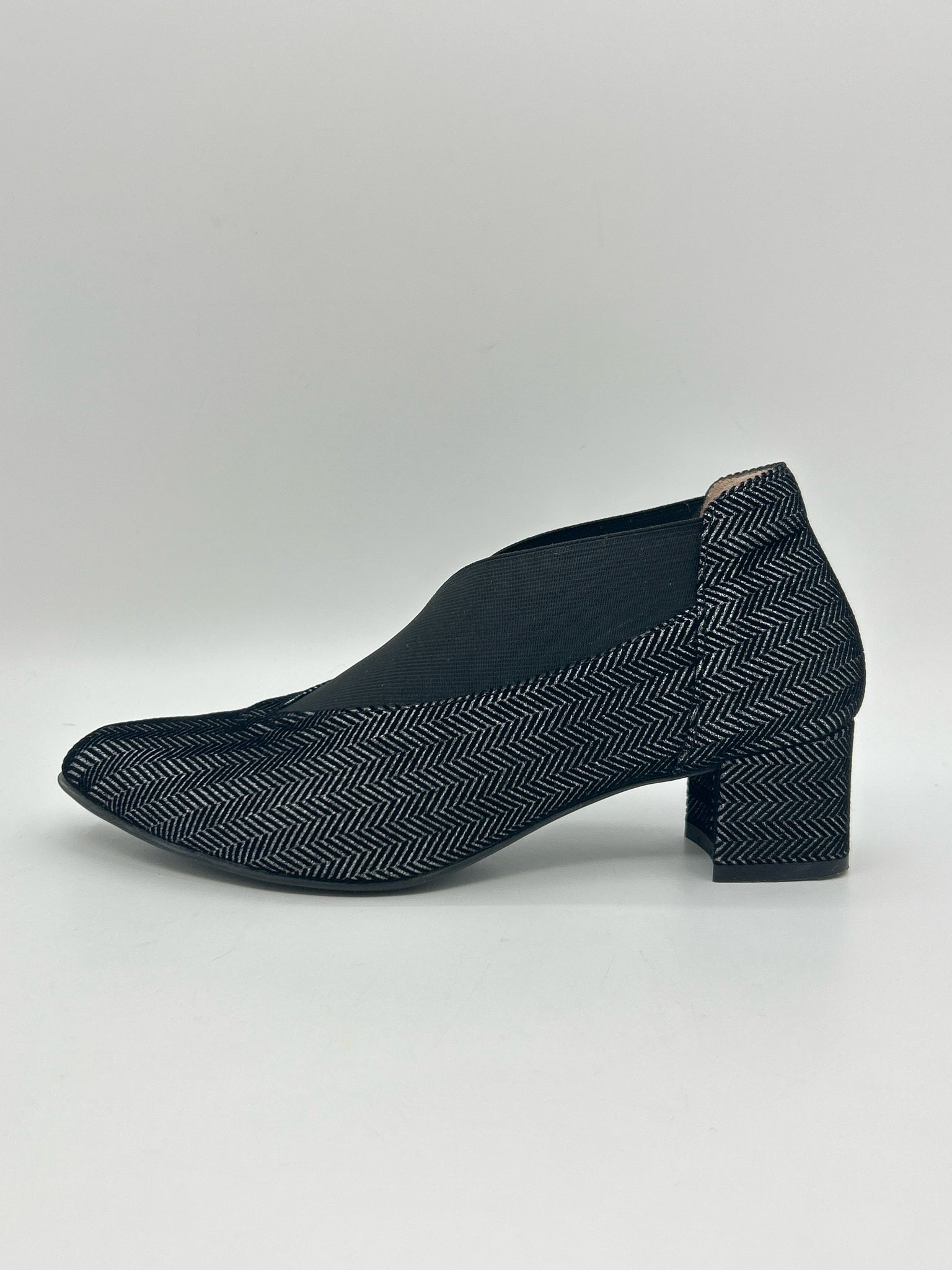 BEAUTIFEEL Size 37 Silver & Black Women Booties