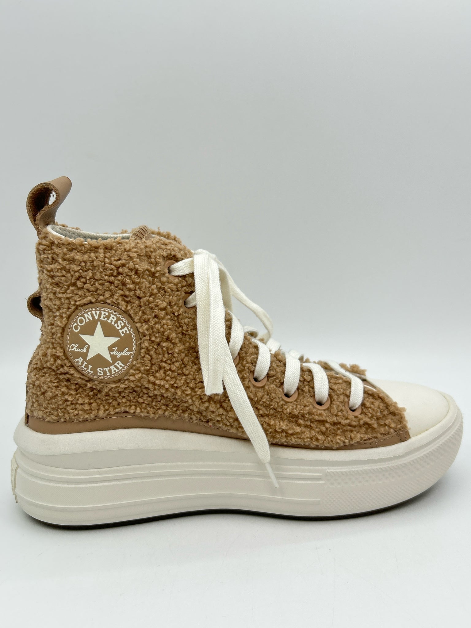 CONVERSE Size 6 Tan Women Sneakers