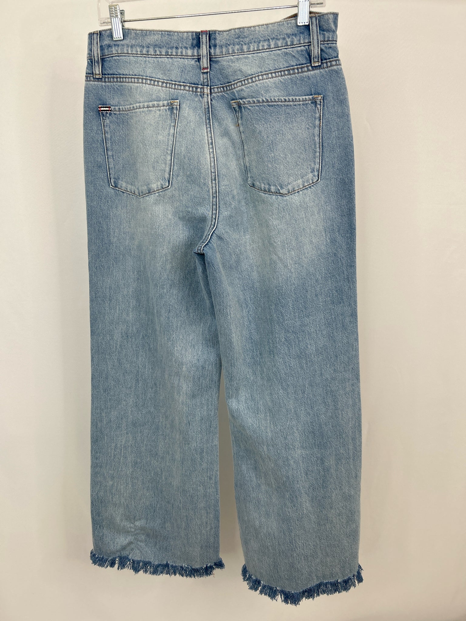 ALICE + OLIVIA Size 30/10 LIGHT BLUE DENIM Women jeans