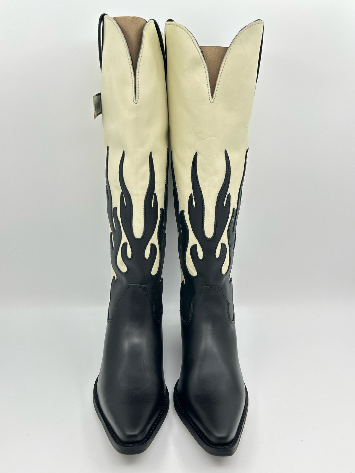 DINGO Size 8.5M Black & Cream Women Boots