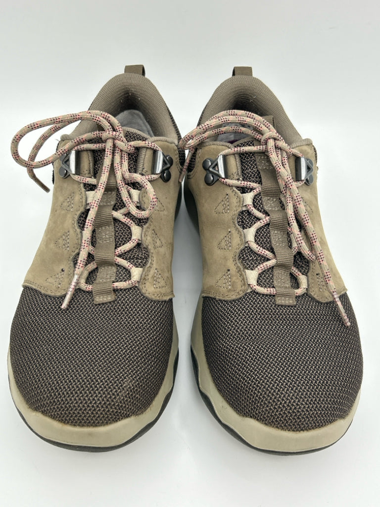 TEVA Women Size 8 Taupe and Brown Sneakers