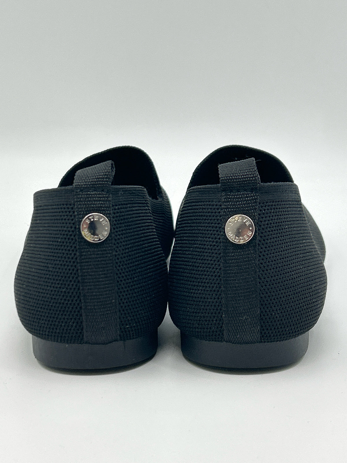 STEVE MADDEN Size 10M Black Women Flats