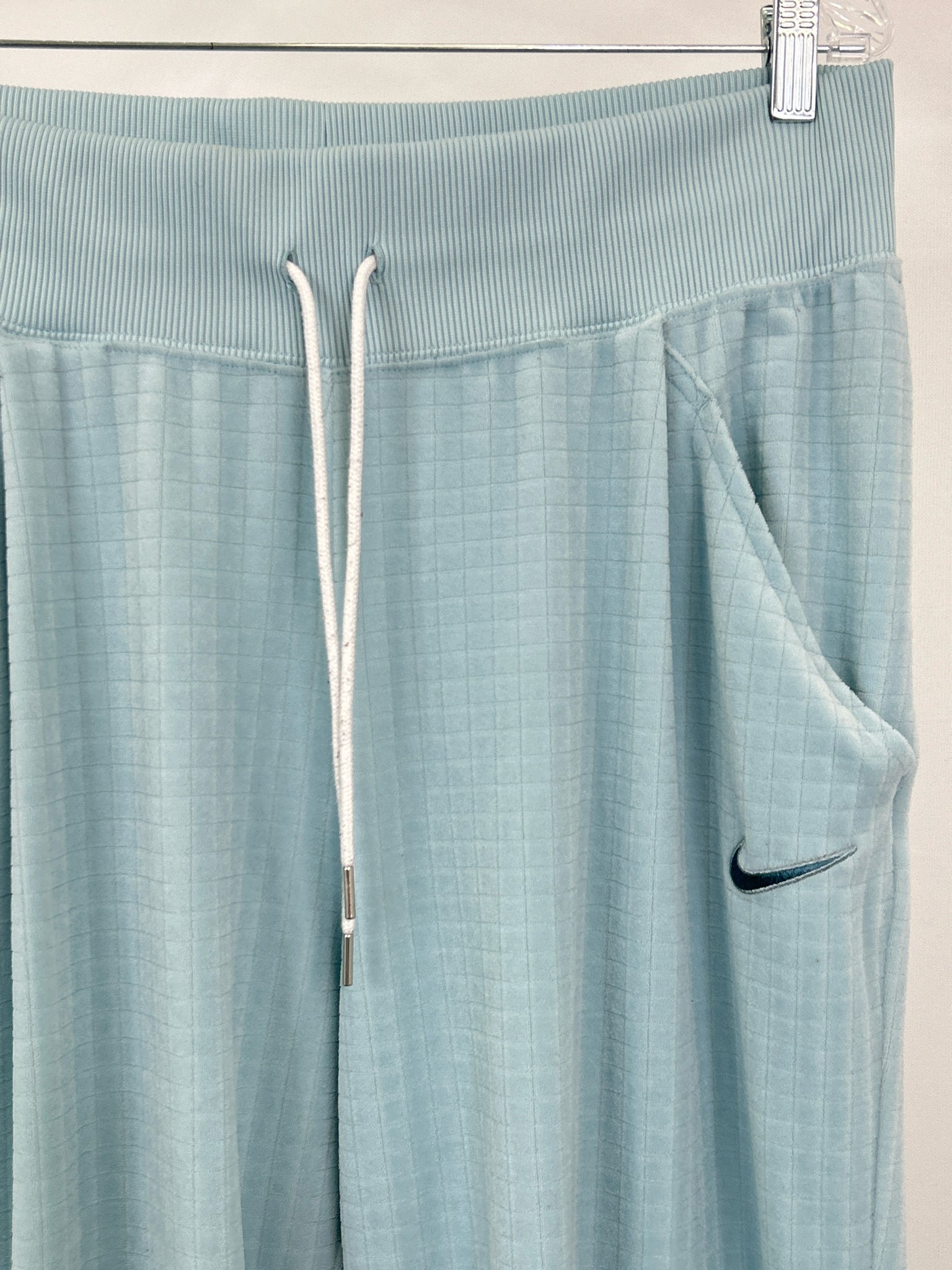 NIKE Size L Baby Blue Women 2-Piece w/pants