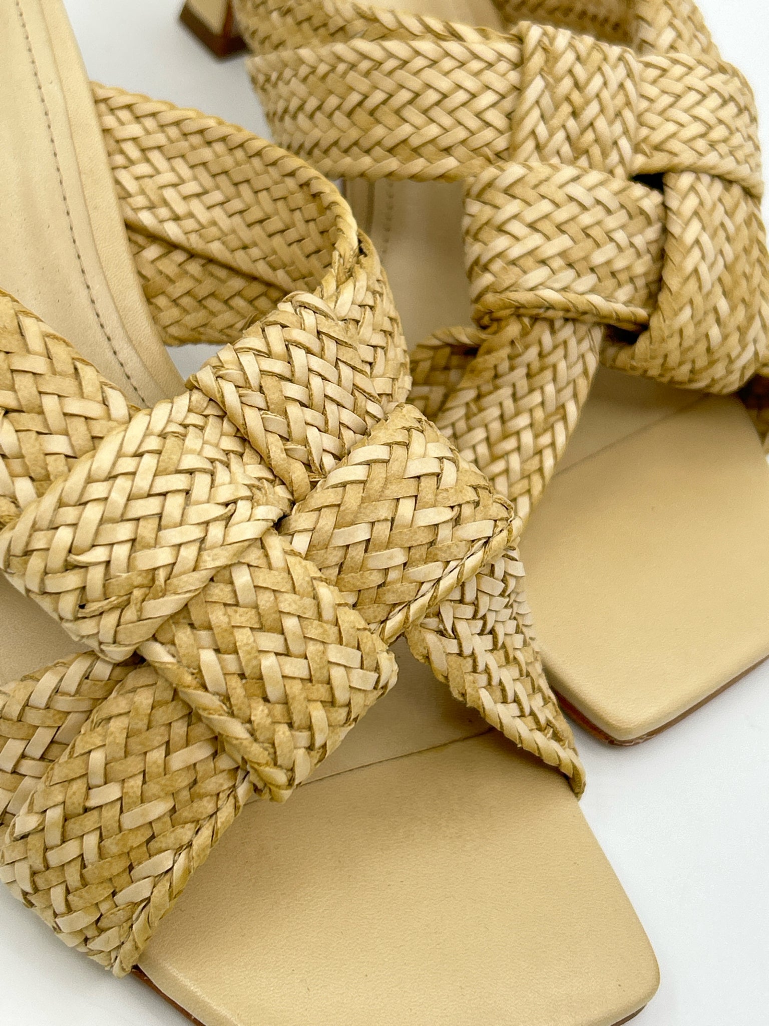 SCHUTZ Size 7.5B Natural Women Sandal NIB