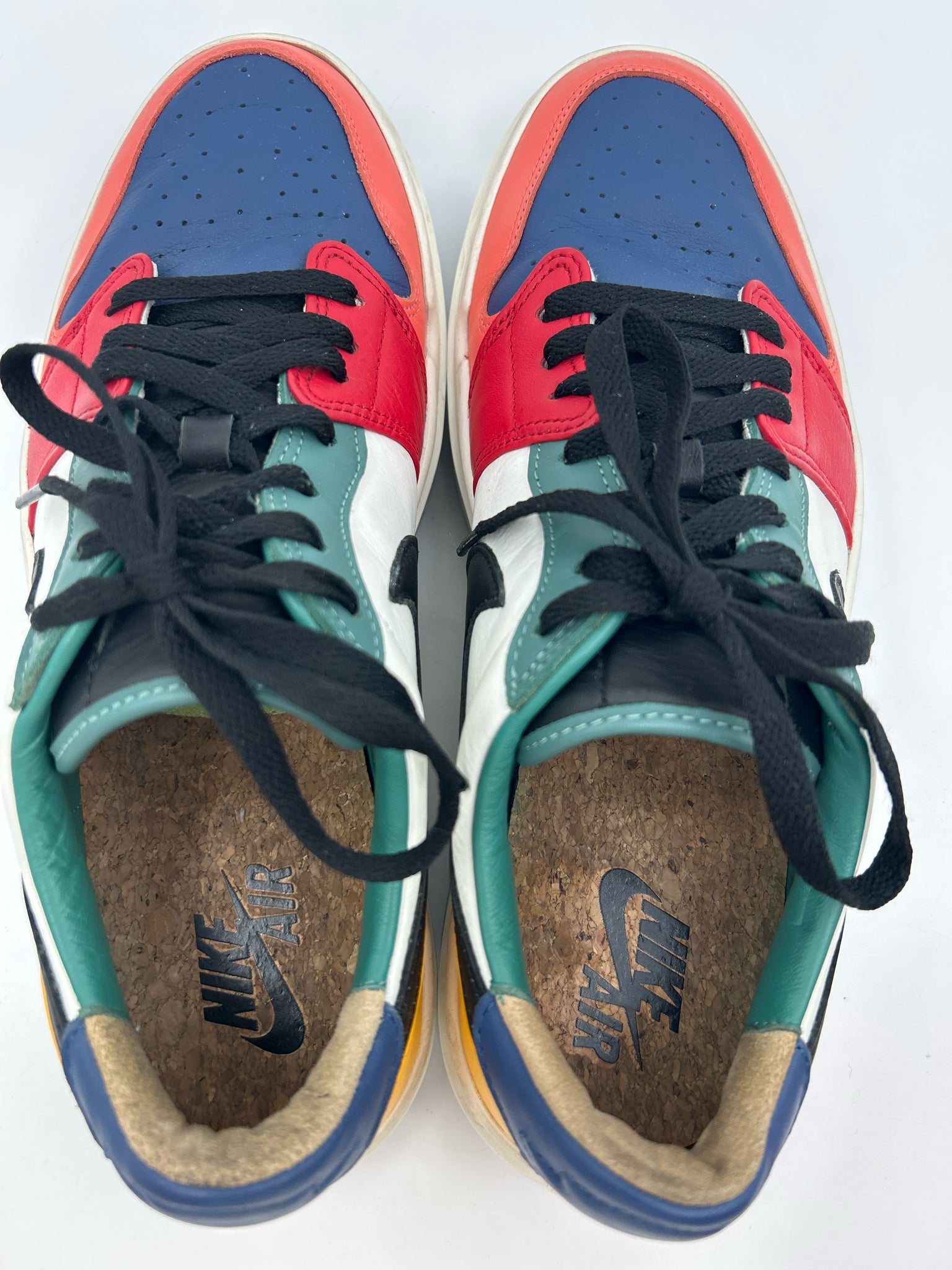NIKE Size 11 Multi-Color Women Sneakers