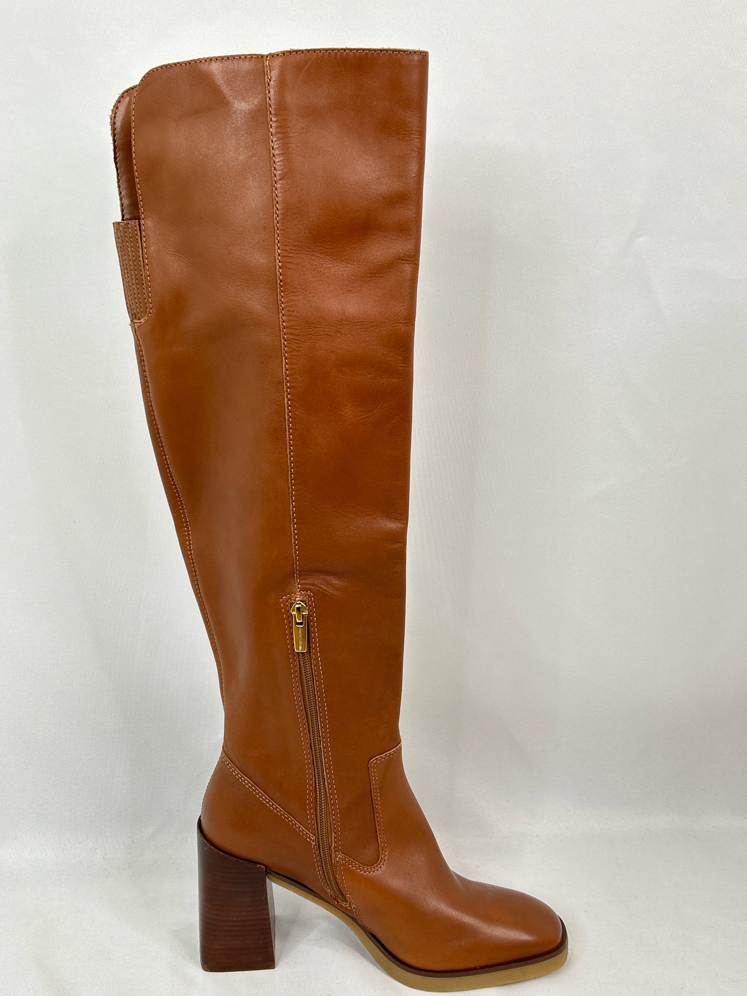 VINCE CAMUTO NWOB Size 9.5M COGNAC Women Boots