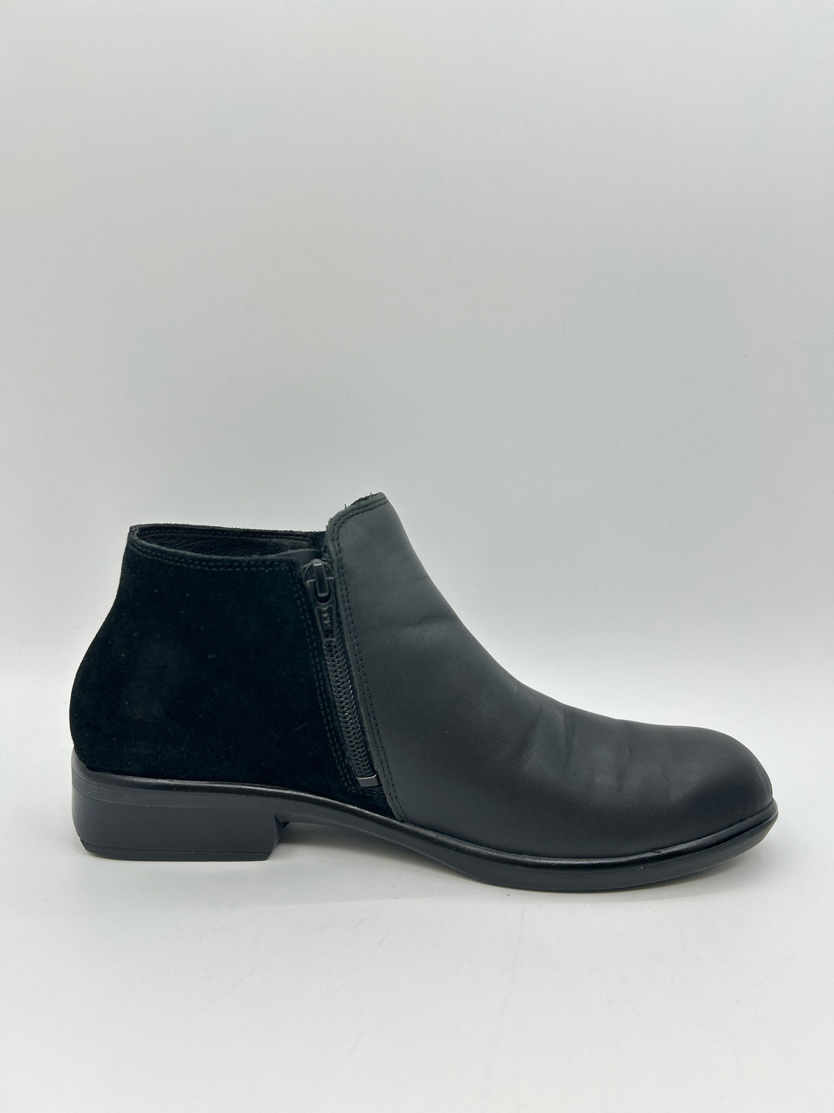 NAOT Size 8/8.5 Black Women Booties