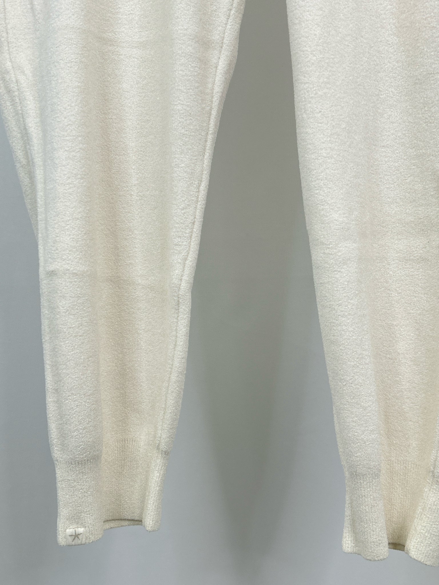 BAREFOOT DREAMS Size 1X White Women Pants
