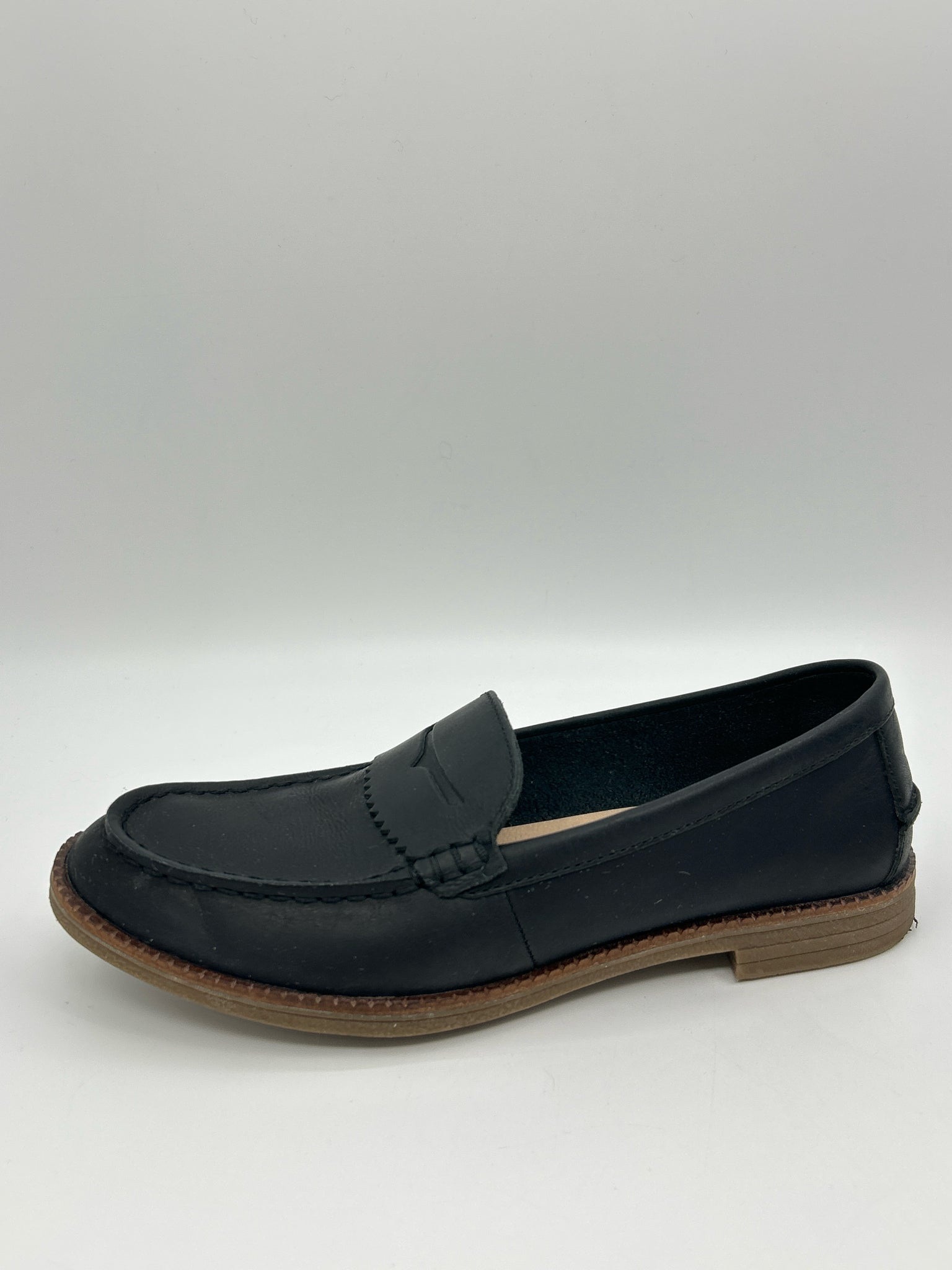 SPERRY Size 6.5 Black Women Loafer