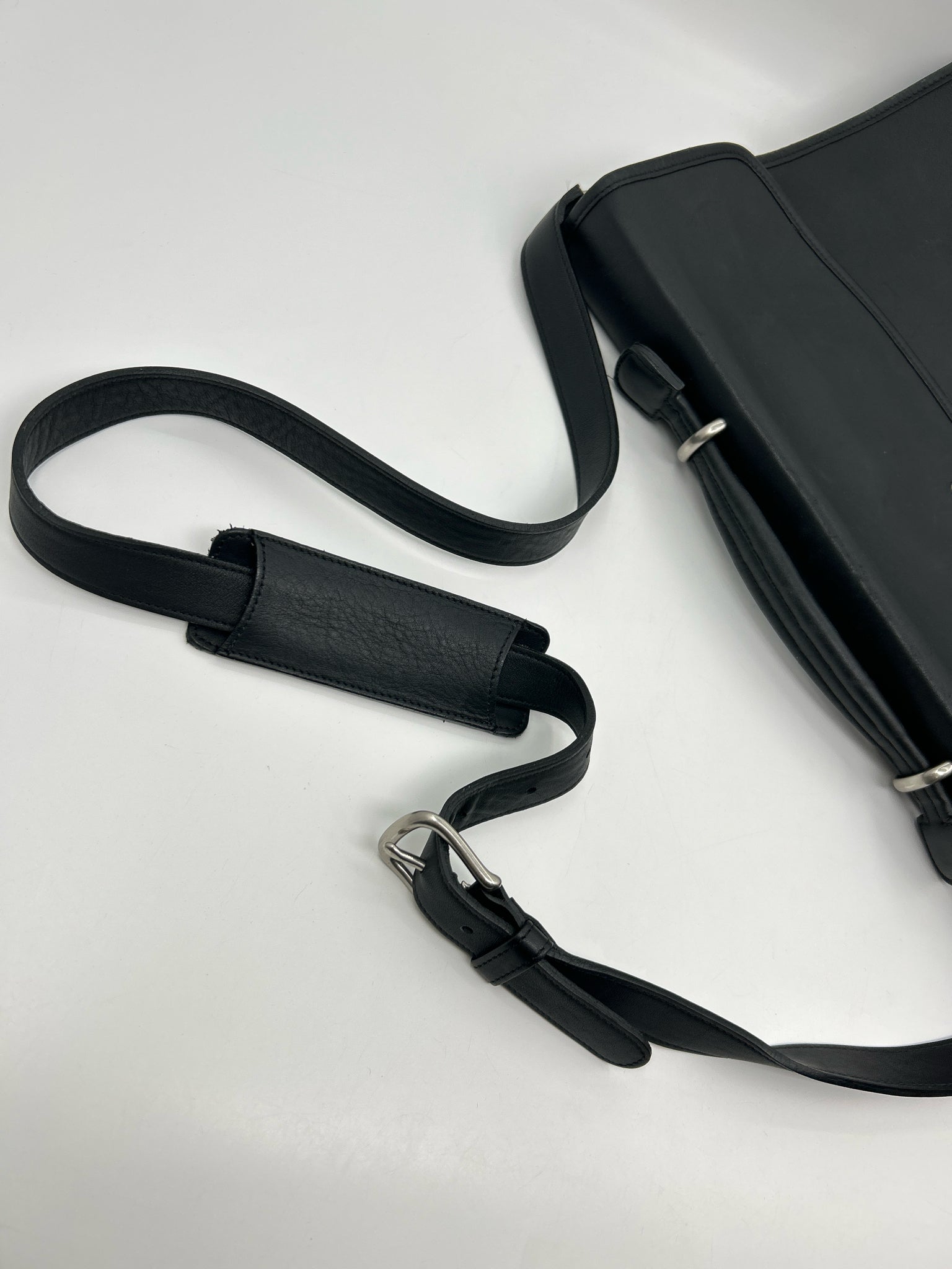 COACH ブラックレザー ケース Coach Black Women Purse