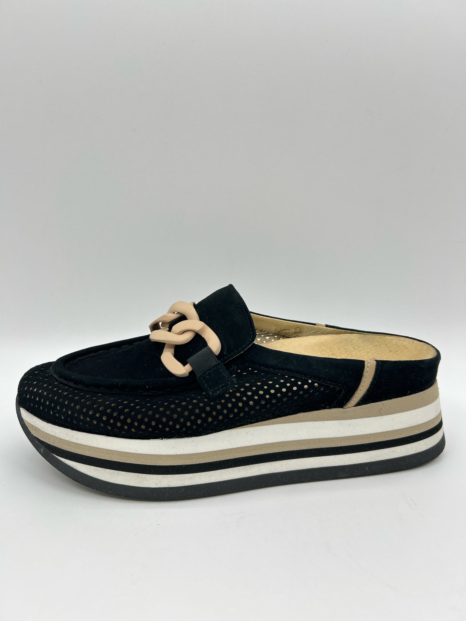 SOFTWAVES Size 39/9 Black Women Loafer
