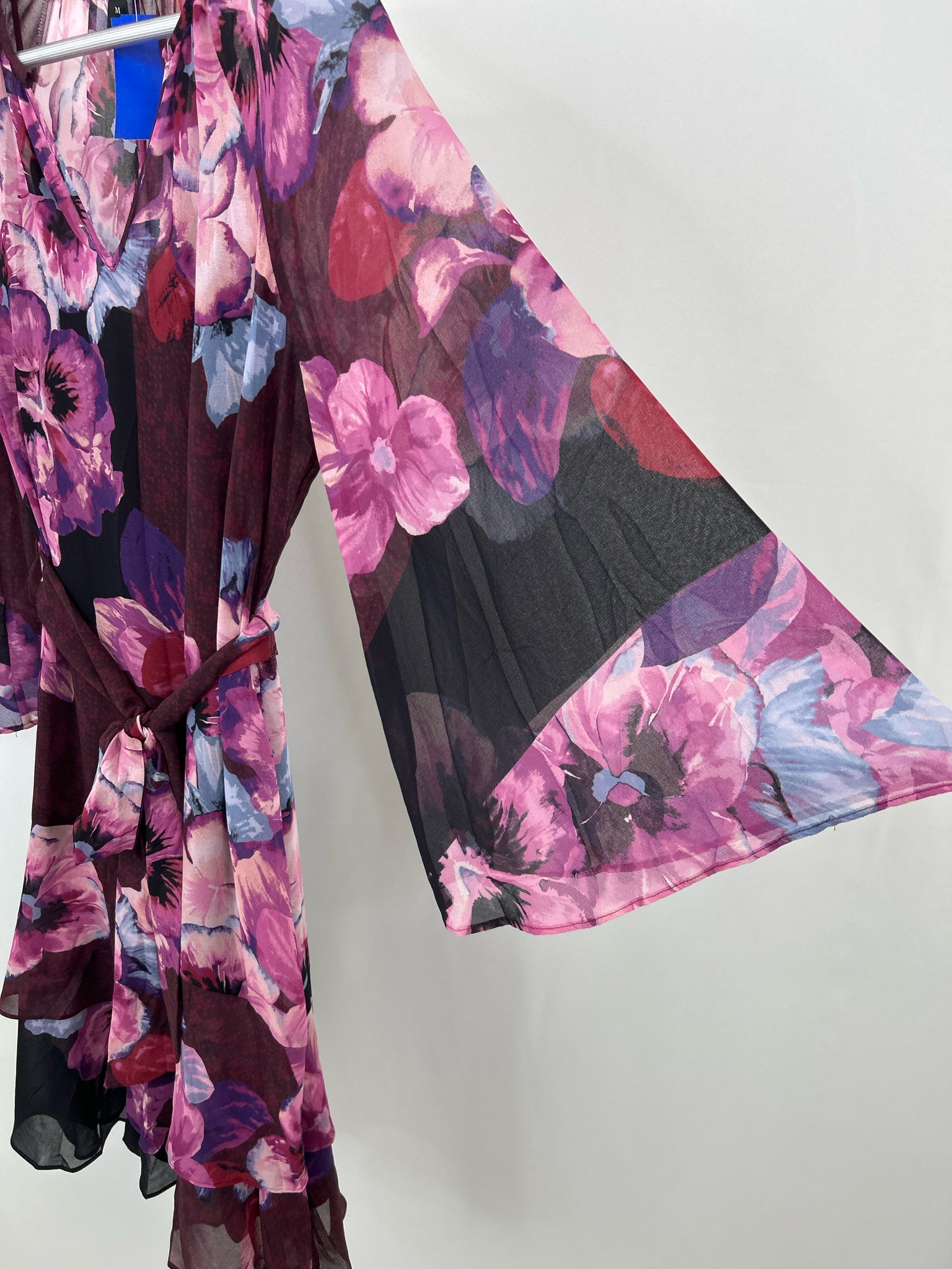 White House Black Market Size M PURPLE FLORAL Women Dress