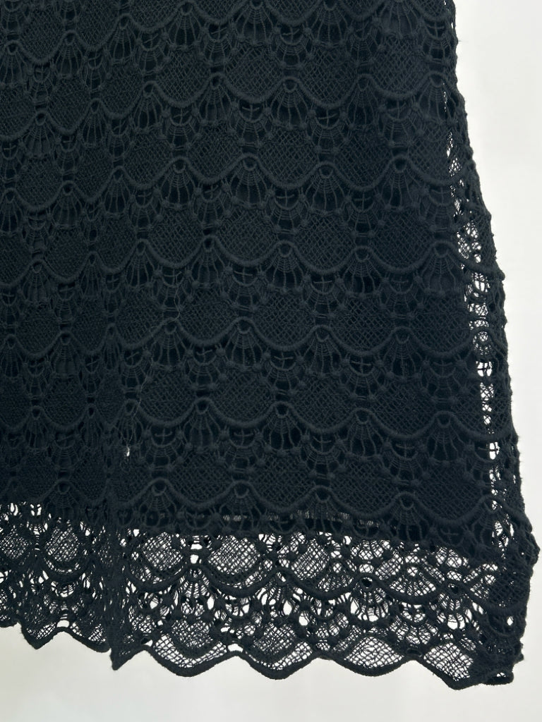 AVEC LES FILLES Size S Black Women's Top