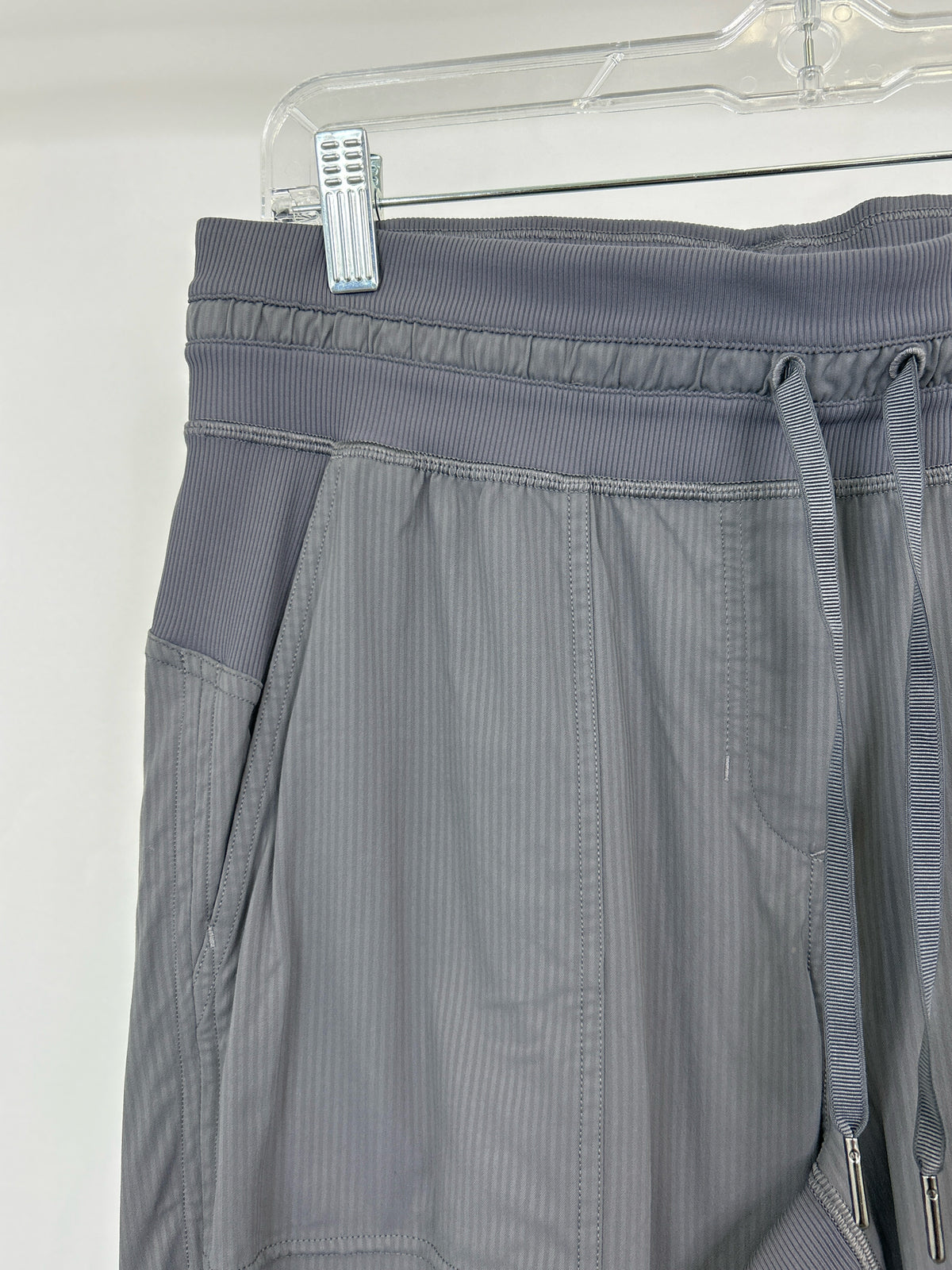 LULULEMON Size 8 Gray Women Workout Pants