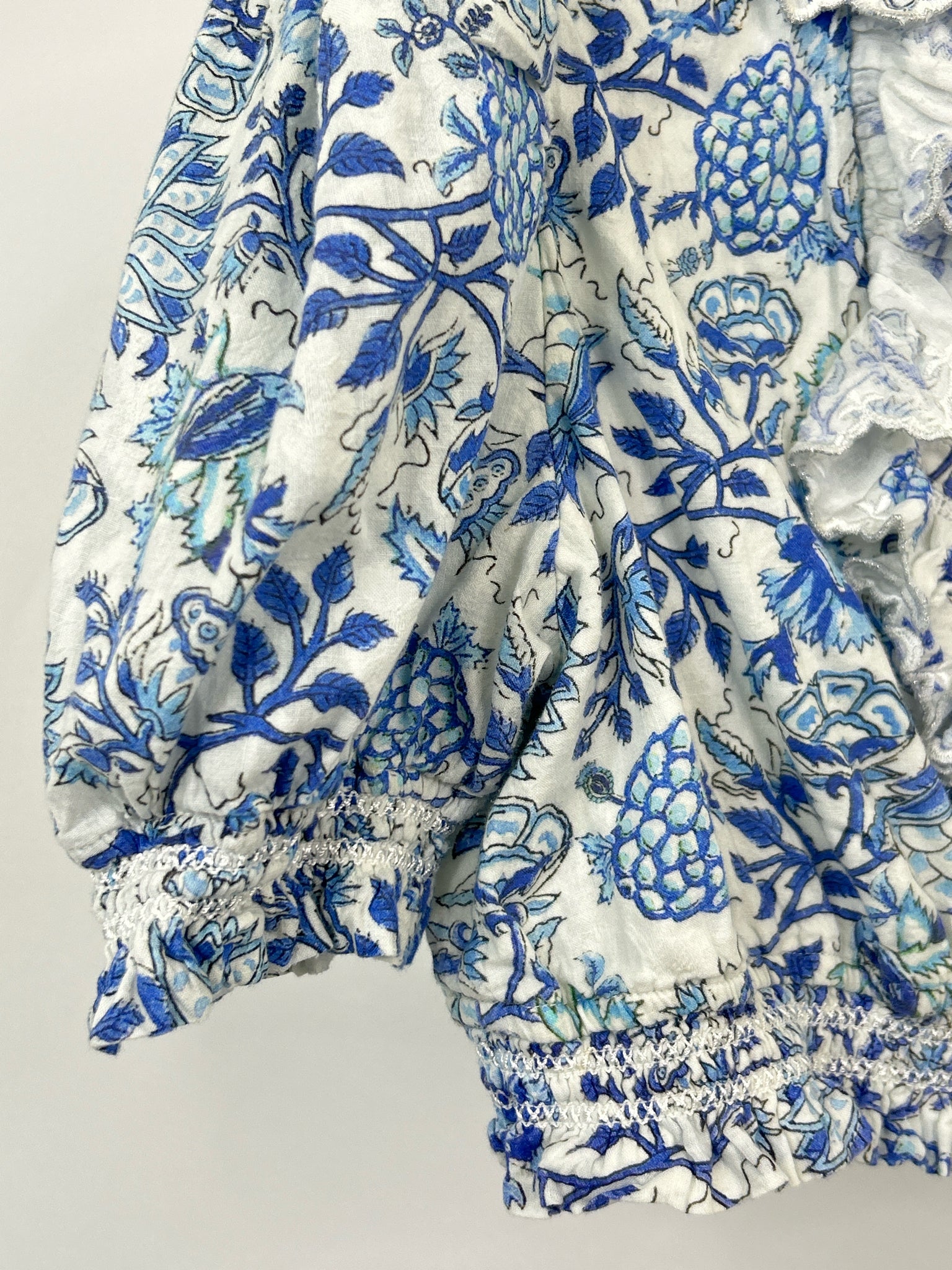 HEMANT & NANDITA Size XL blue and white Women Top