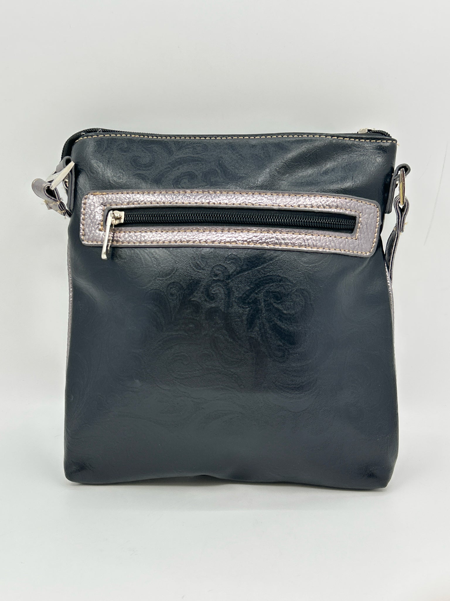 SALICE Black and Silver Women Purse