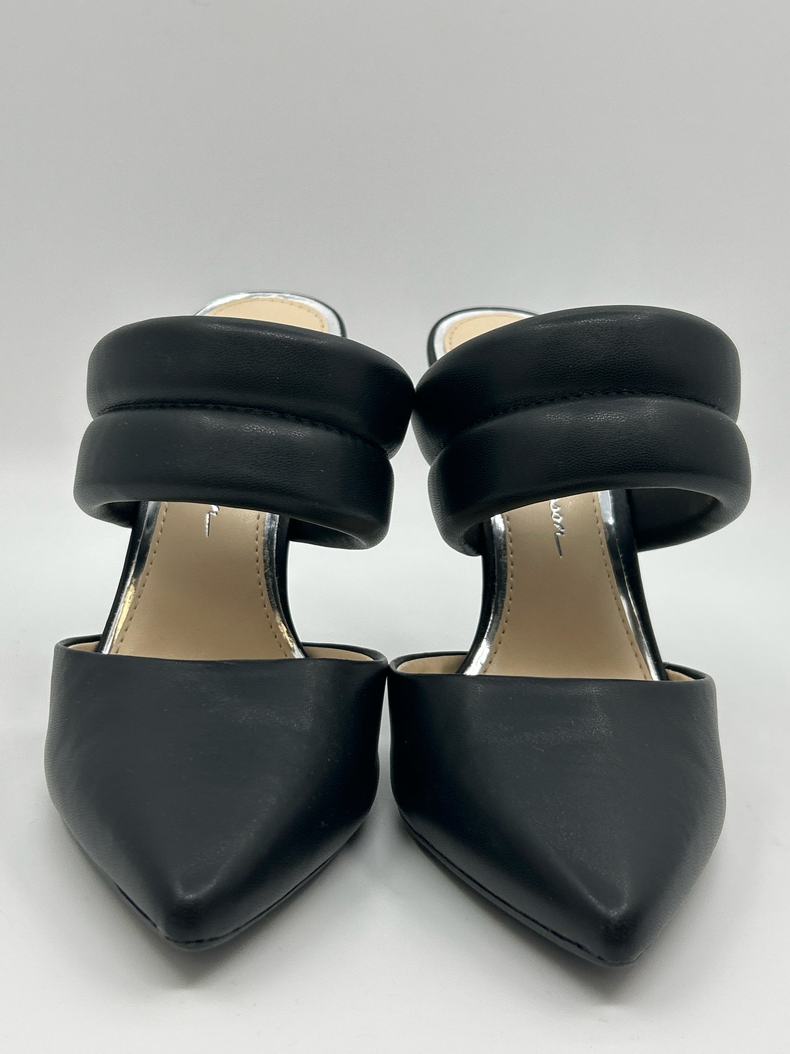 JESSICA SIMPSON Size 7.5M Black Women Sandal