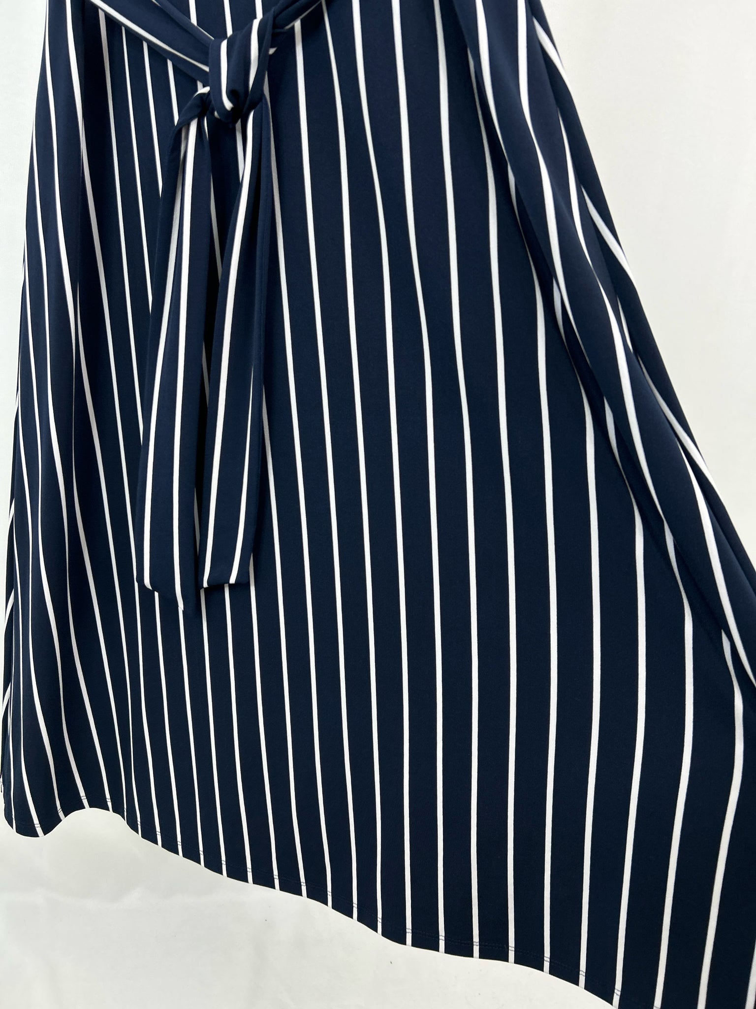 Lauren Ralph Lauren Size 16 NAVY AND WHITE Women Dress