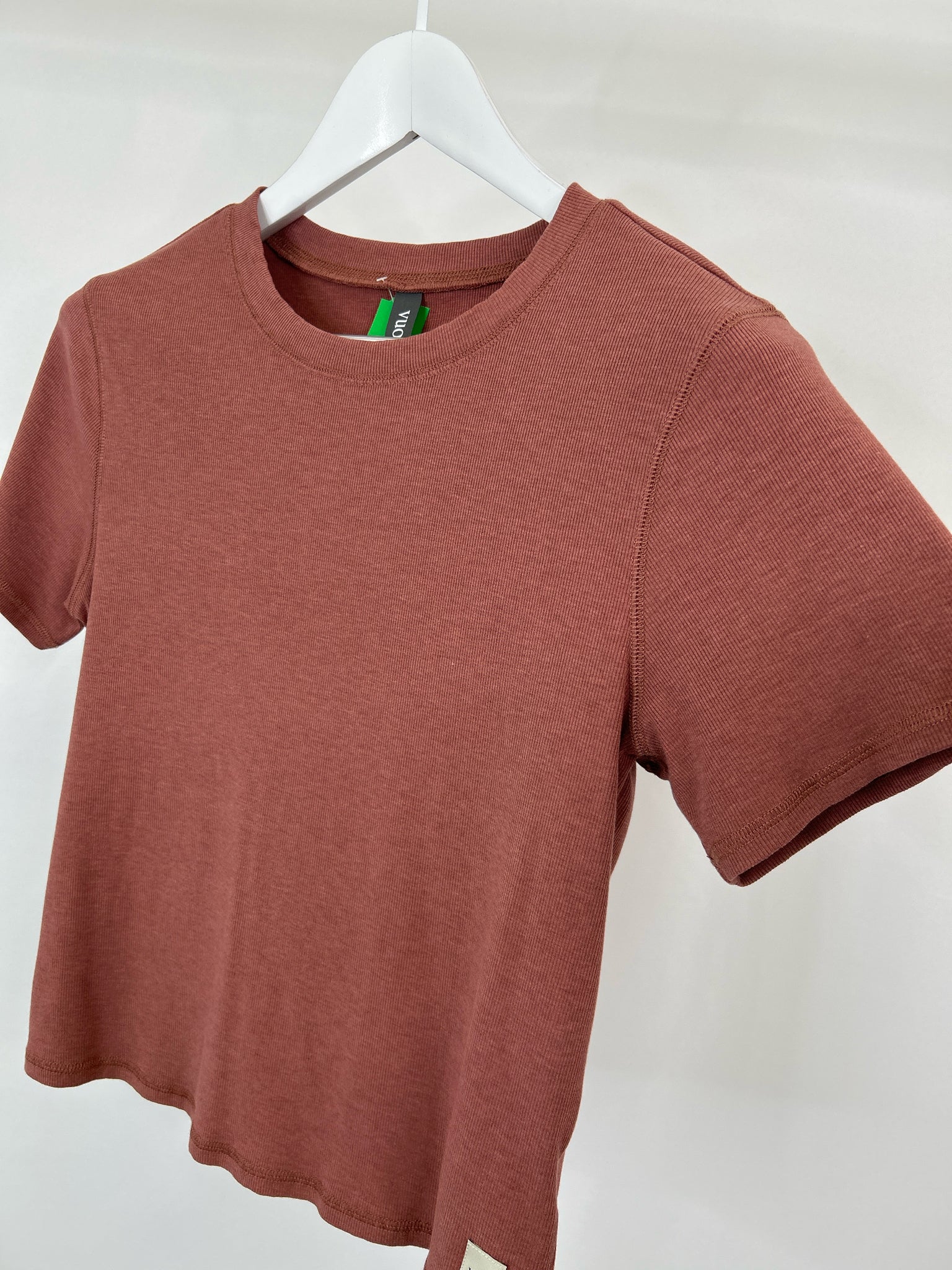 VUORI Size XS/S Brown Women T-shirt