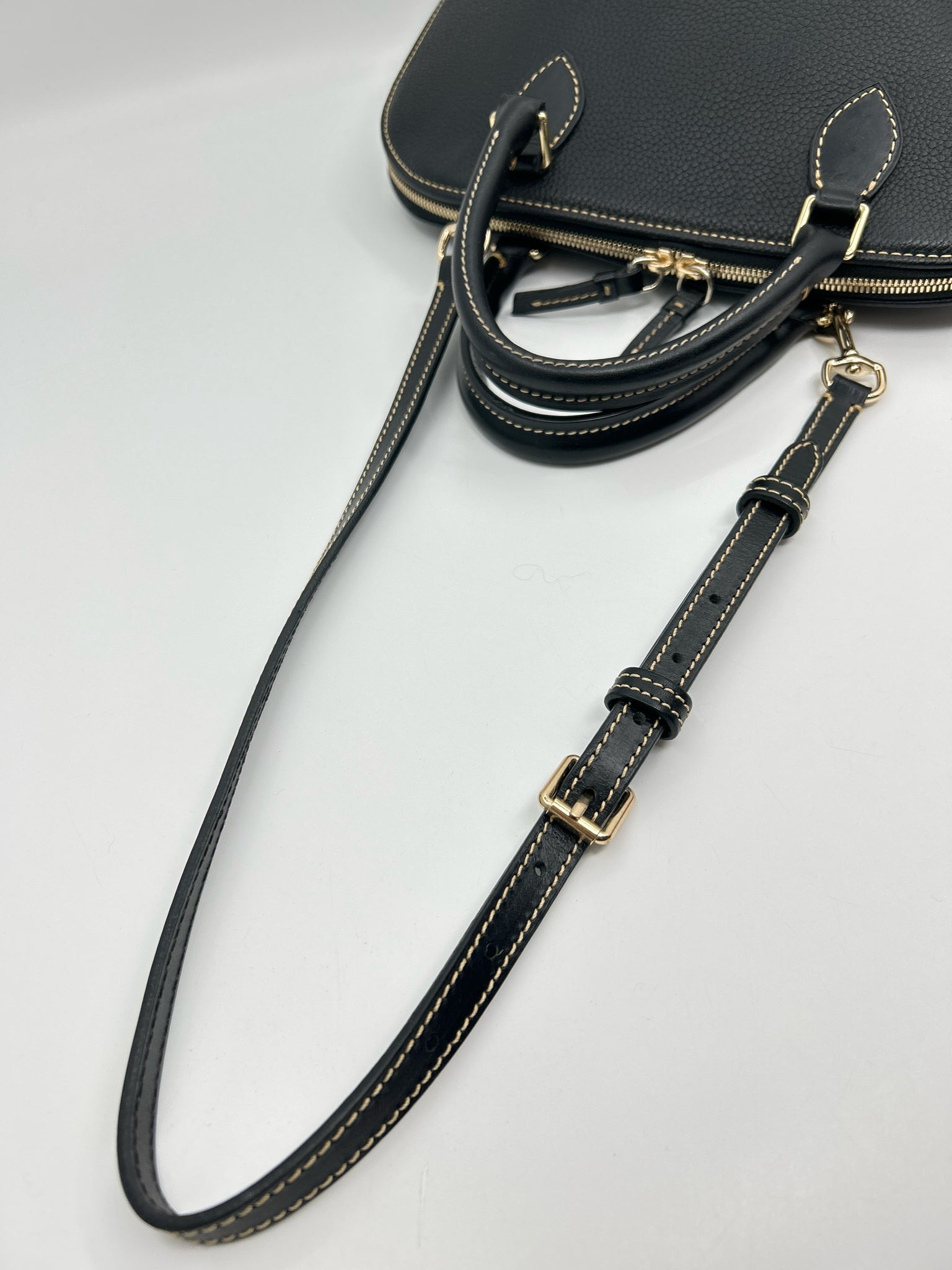 DOONEY & BOURKE Black Women Purse
