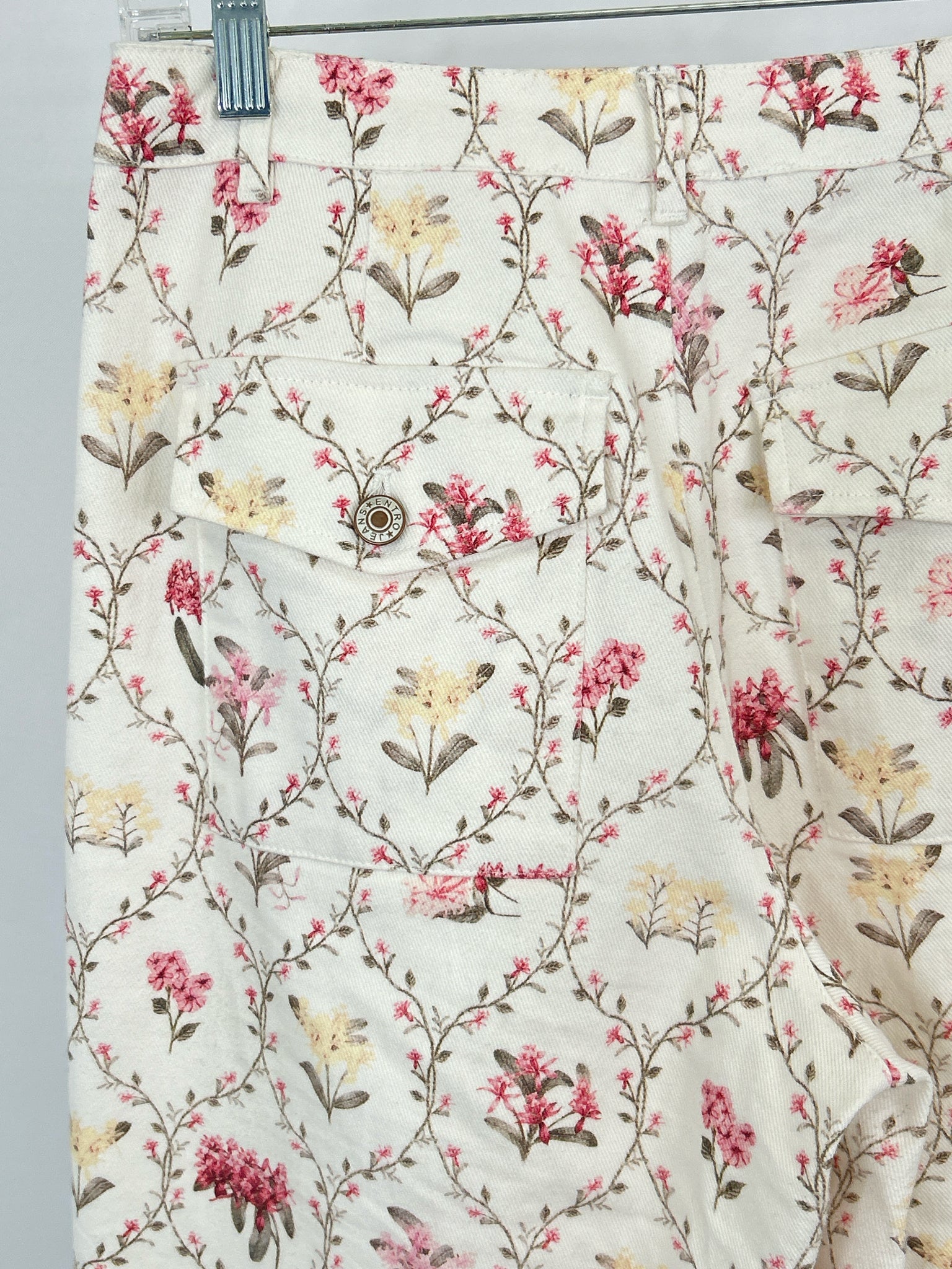 ENTRO Size S White Floral Women Pants Jeans