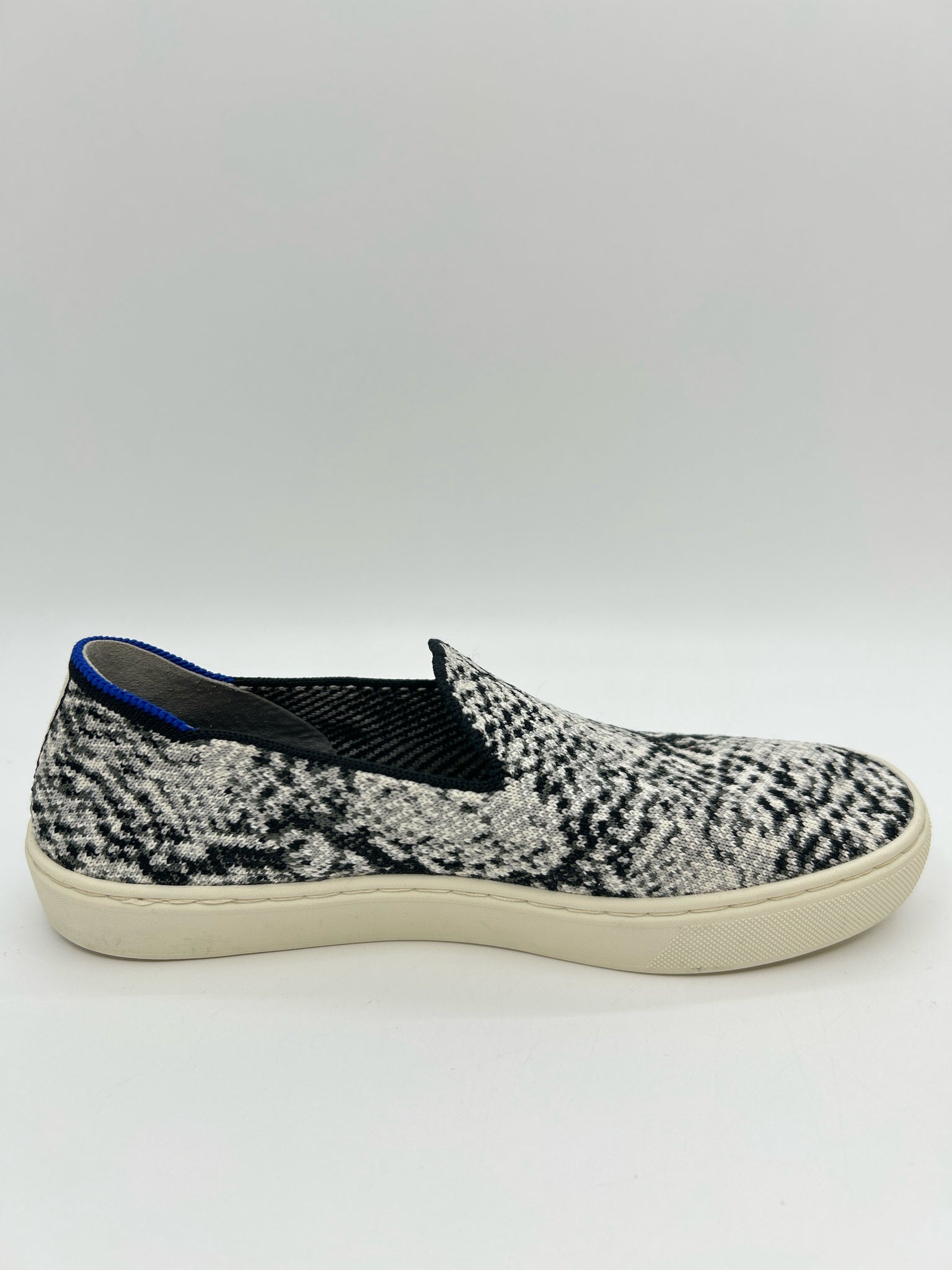 ROTHY'S Size 6.5W Black and White Women Sneakers