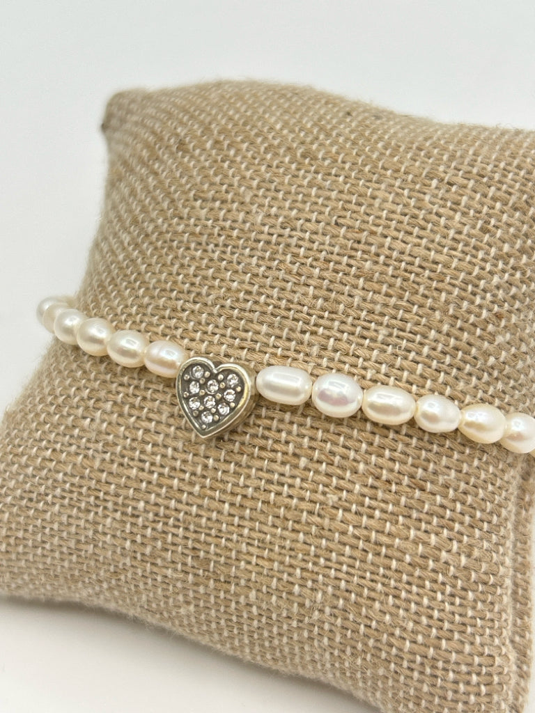 BRIGHTON IVORY AND SILVER Women's Bracelet