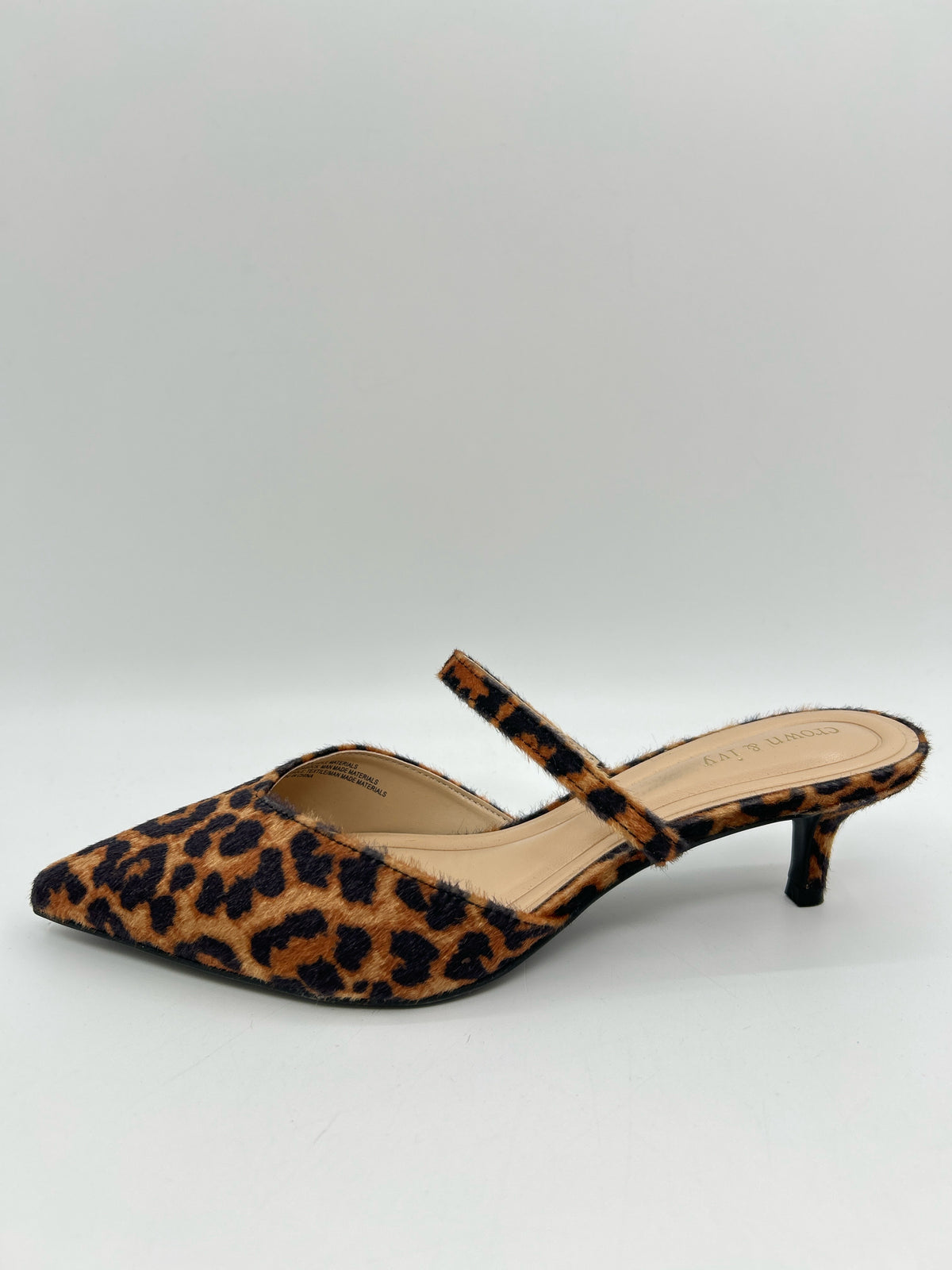 CROWN & IVY Size 9 Animal Print Women Pumps