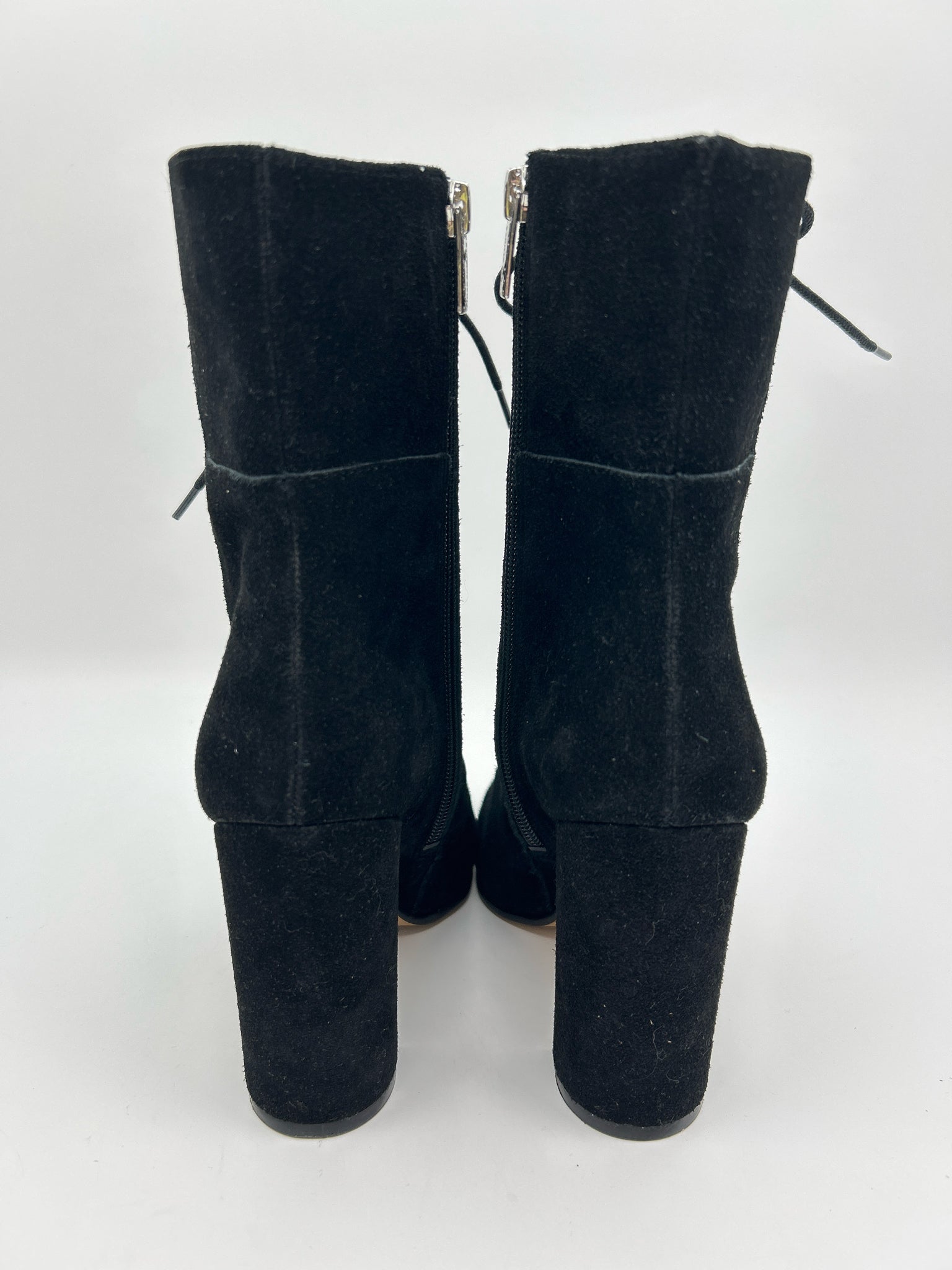 VINCE CAMUTO Size 7.5M Black Women Booties