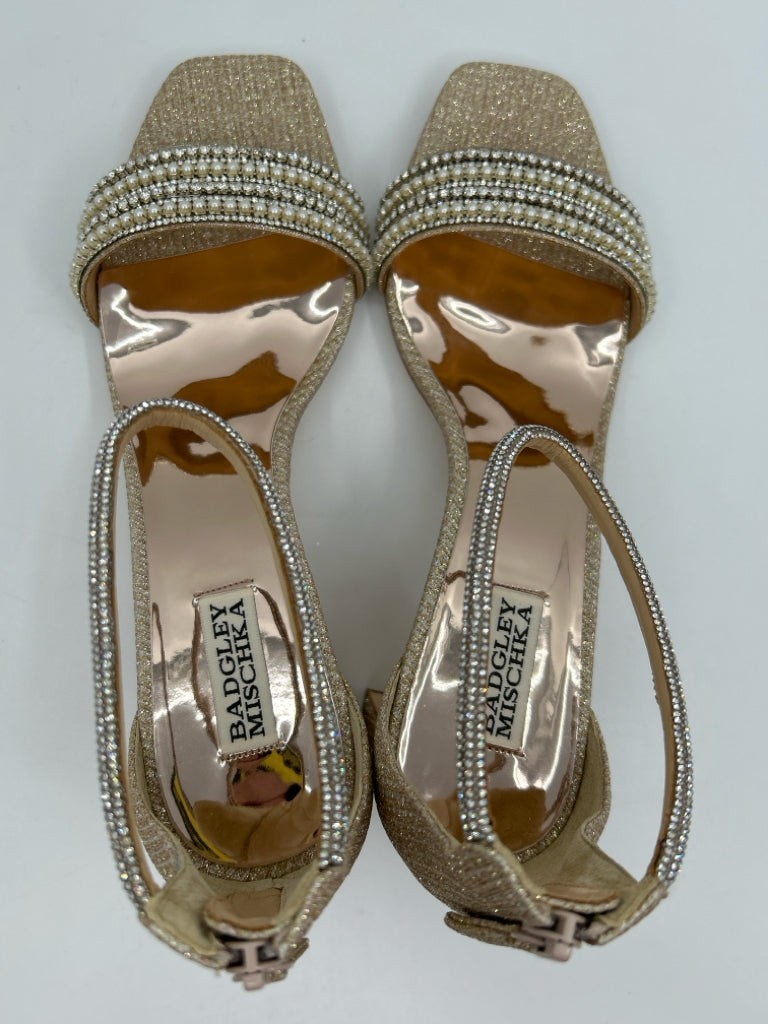 BADGLEY MISCHKA Women Size 11 Gold Sandal