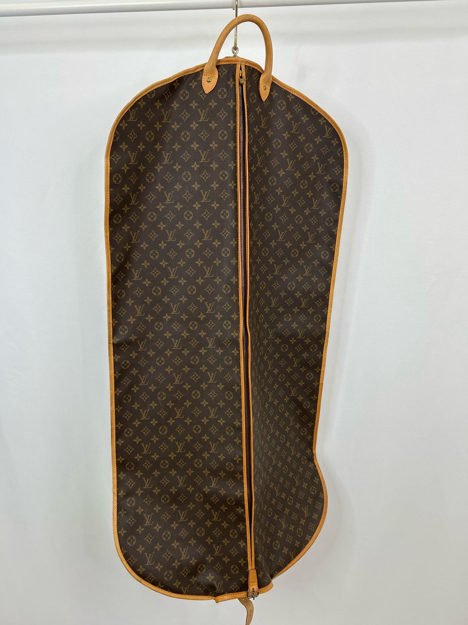 LOUIS VUITTON BROWN MONOGRAM Garment Bag